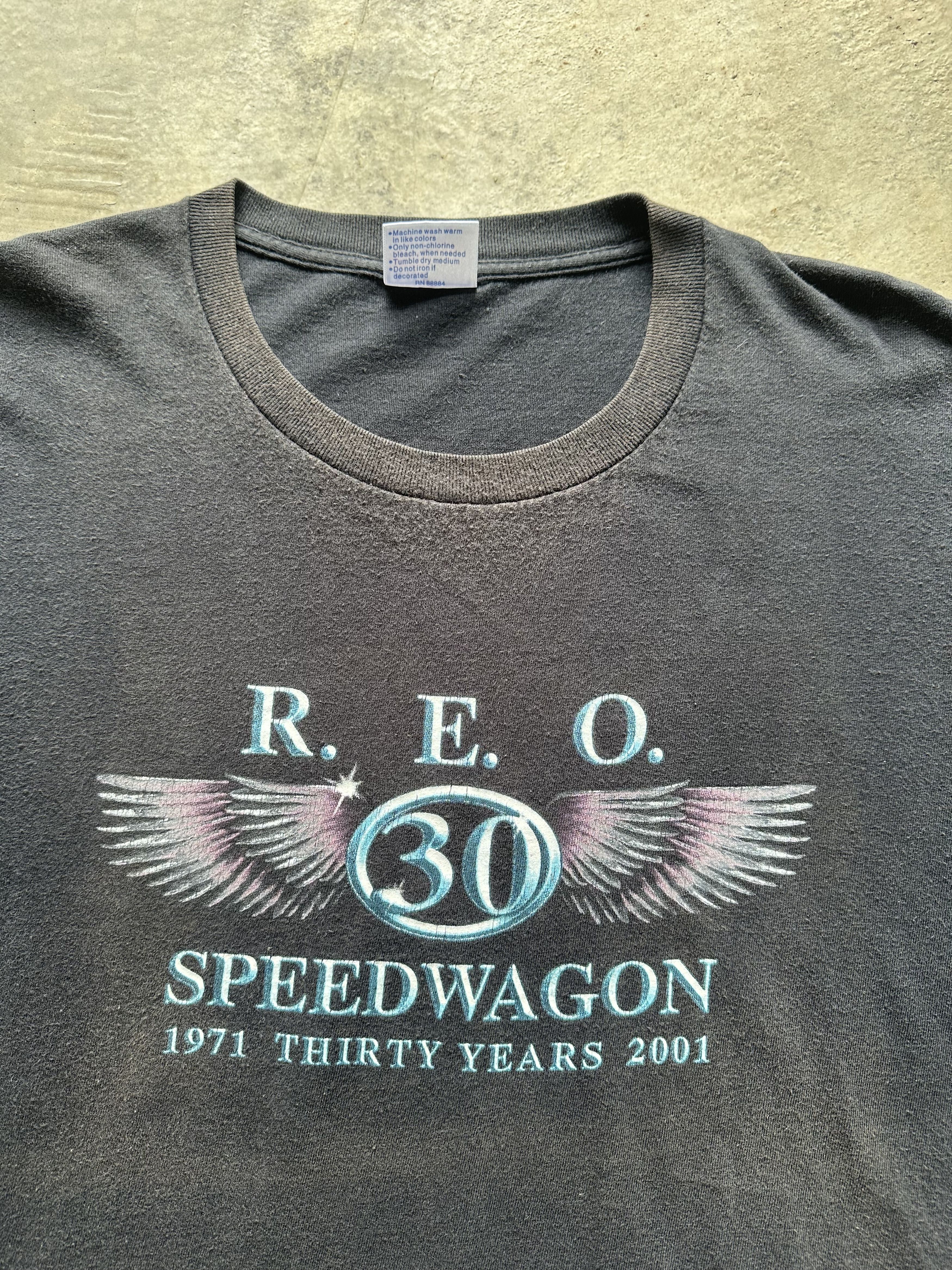 Band Tees Vintage REO SPEEDWAGON 1971 Thirty Years 2001 Size US XXL / EU 58 / 5 - 3 Thumbnail