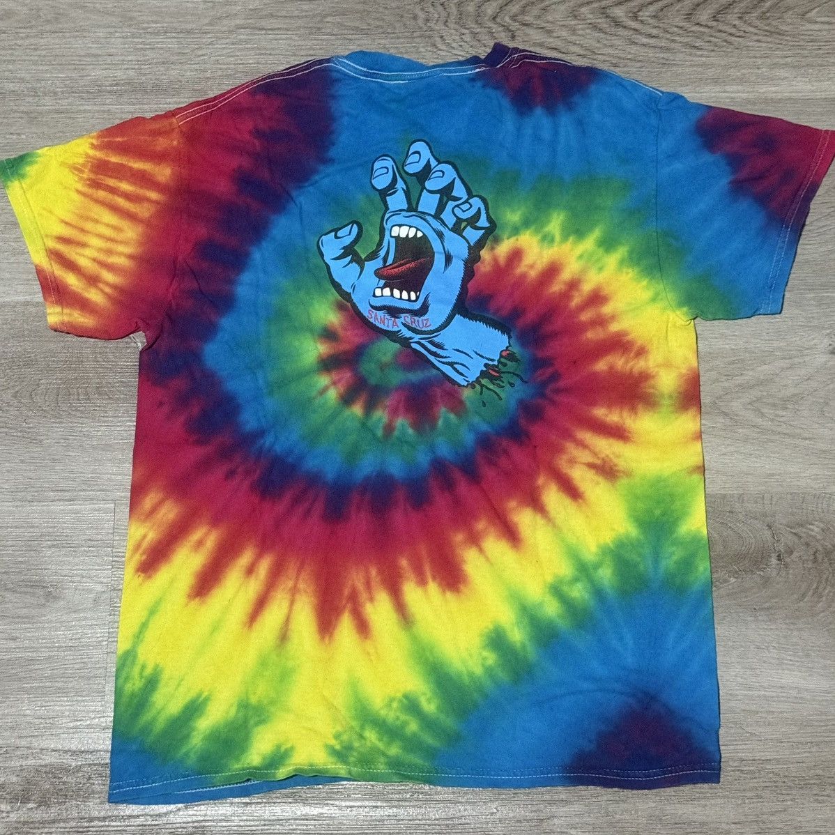 Santa Cruz Skateboards Santa Cruz Skateboards Screaming Hand Tie Dye Colorful Tee M Size US M / EU 48-50 / 2 - 2 Thumbnail