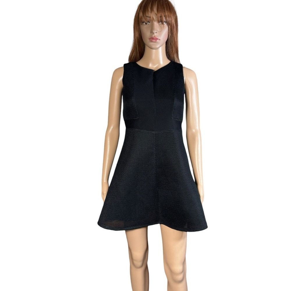 Other NWT New $200 David Charles Perforated Scuba Circle Skirt Dr Size XS / US 0-2 / IT 36-38 - 1 Thumbnail