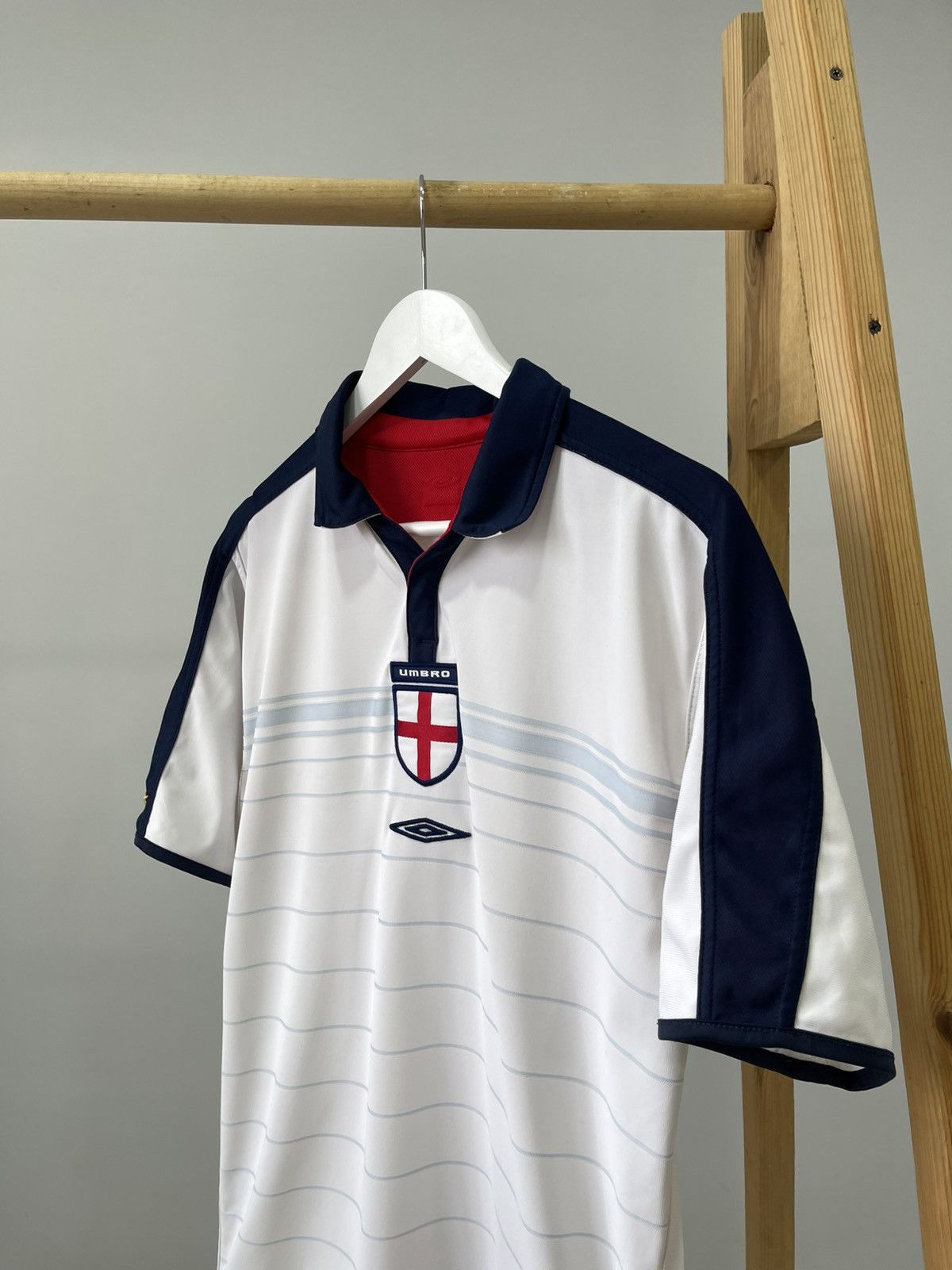 Umbro Vintage 2003/2005 Umbro England Reversible Home Kit Jersey Size US M / EU 48-50 / 2 - 4 Thumbnail