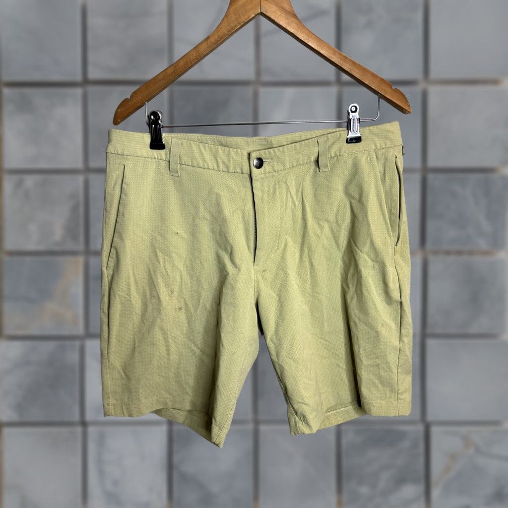 Lululemon Lululemon Shorts Mens 33 Beige ABC Commission Lightweight Golf Athletic Ripstop Regular Inseam 9in Mens Size US 33 - 1 Thumbnail