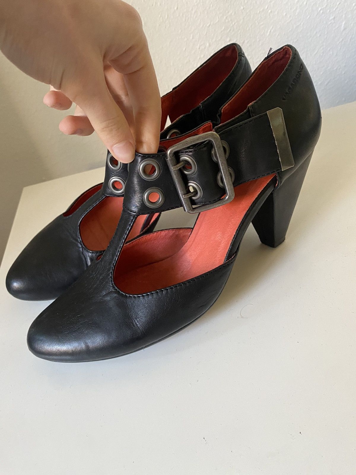 Vagabond × Vintage Vintage leather Vagabond heels with belt 60s style Size US 8 / IT 38 - 3 Thumbnail