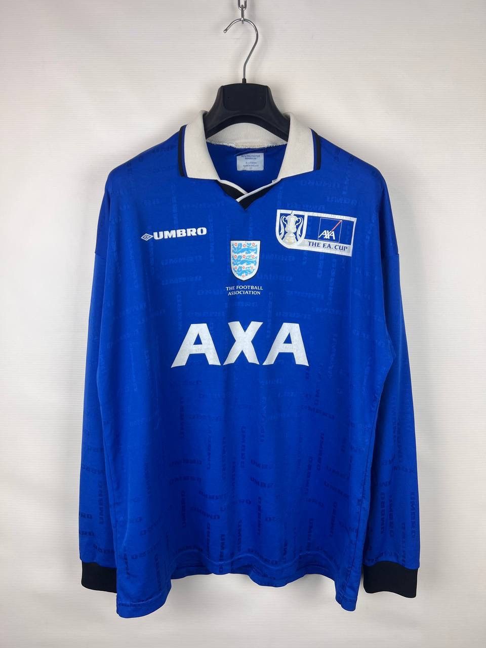 Other England F.A. CUP Shirt AXA 10 number 90s Jersey Umbro XL Size US XL / EU 56 / 4 - 1 Thumbnail