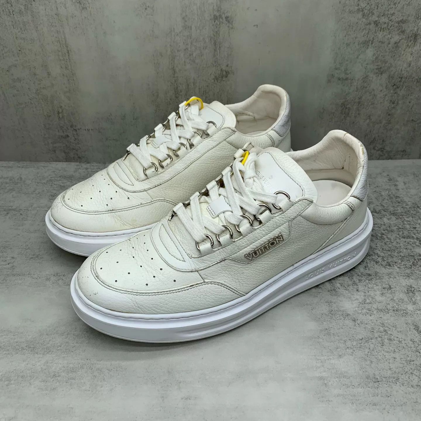 Louis Vuitton Lv Beverly White Sneakers 41 9/10 Size US 8 / EU 41 - 1 Thumbnail