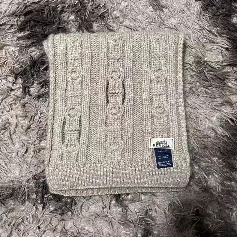 Hermes Hermes Pig Nose Cashmere Scarf Big Hit Beige Size ONE SIZE - 1 Thumbnail