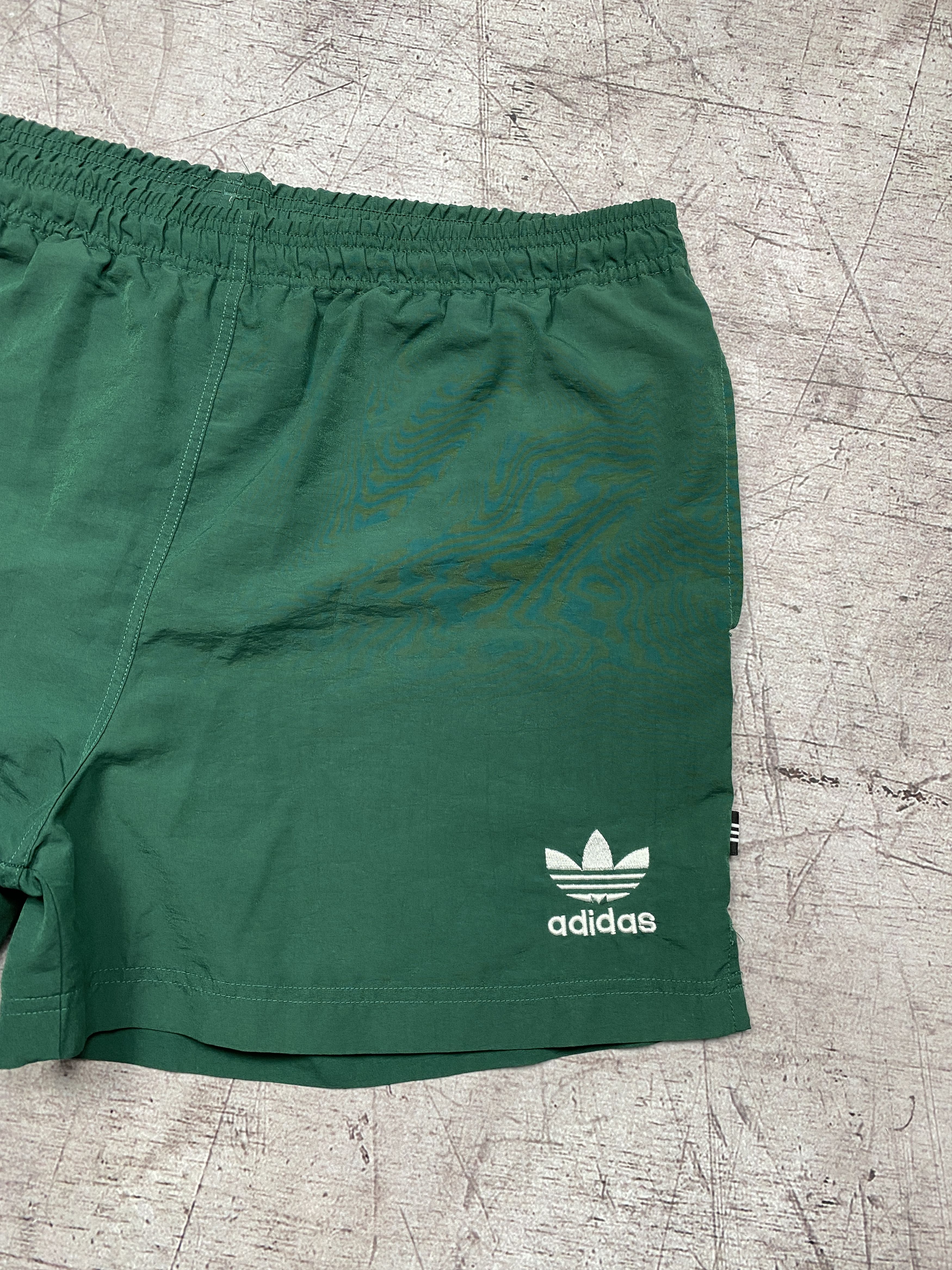 Adidas Adidas Vintage Mens Nylon Shorts Size US 30 / EU 46 - 2 Thumbnail