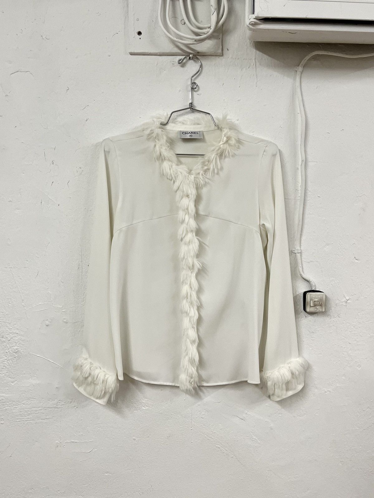 Chanel CHANEL Fur Trimming Blouse Shirt Size XS / US 0-2 / IT 36-38 - 1 Thumbnail
