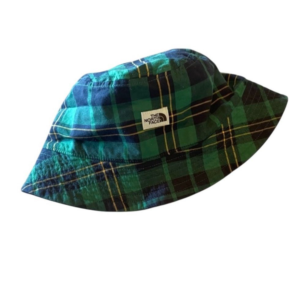 Supreme × The North Face Supreme x The North Face Trekking Crusher