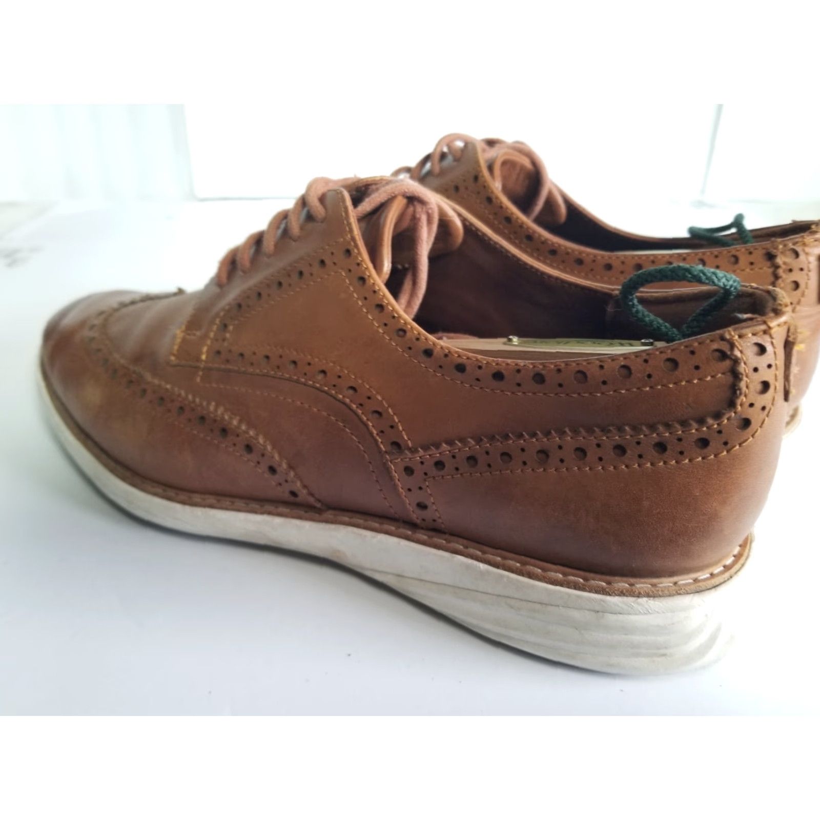 Cole Haan Cole Haan Wing Tip Oxford Dress Shoe Mens Brown Leather Size 12 M GrandEvølution Style 12 M C26930 Size US 12 / EU 45 - 4 Thumbnail