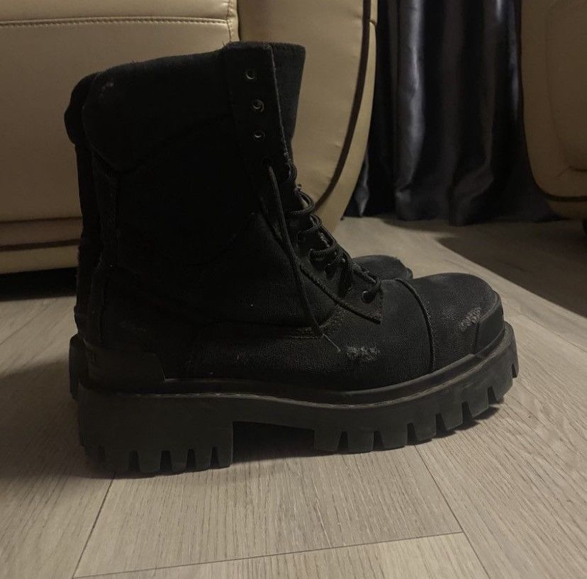 Balenciaga Balenciaga Strike Boots Size US 8.5 / EU 41-42 - 2 Thumbnail