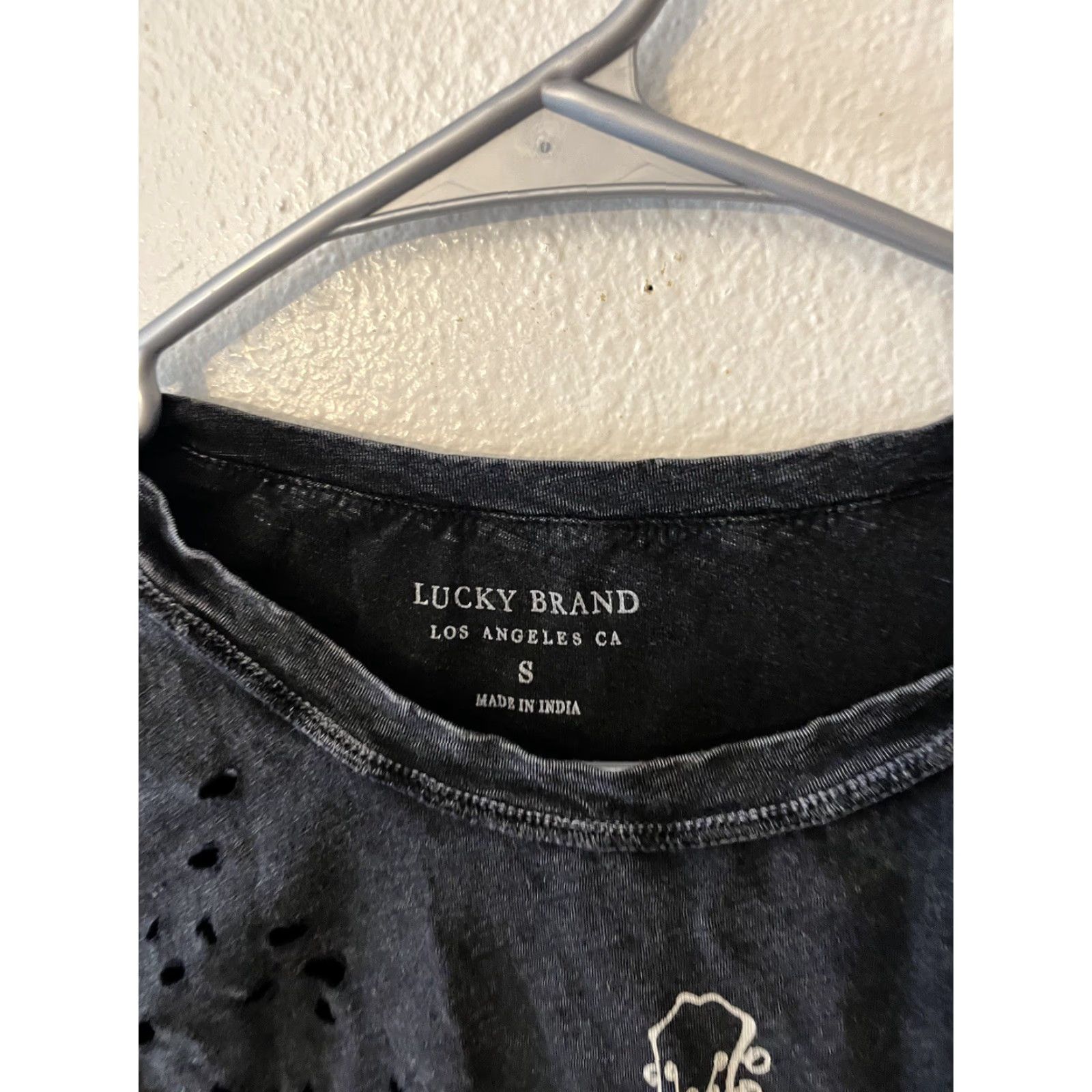 Lucky Brand Lucky Brand T-Shirt Womens Sz S Black Short Sleeve Crew Neck 100% Cotton Casual Basic Shirt Size S / US 4 / IT 40 - 3 Thumbnail