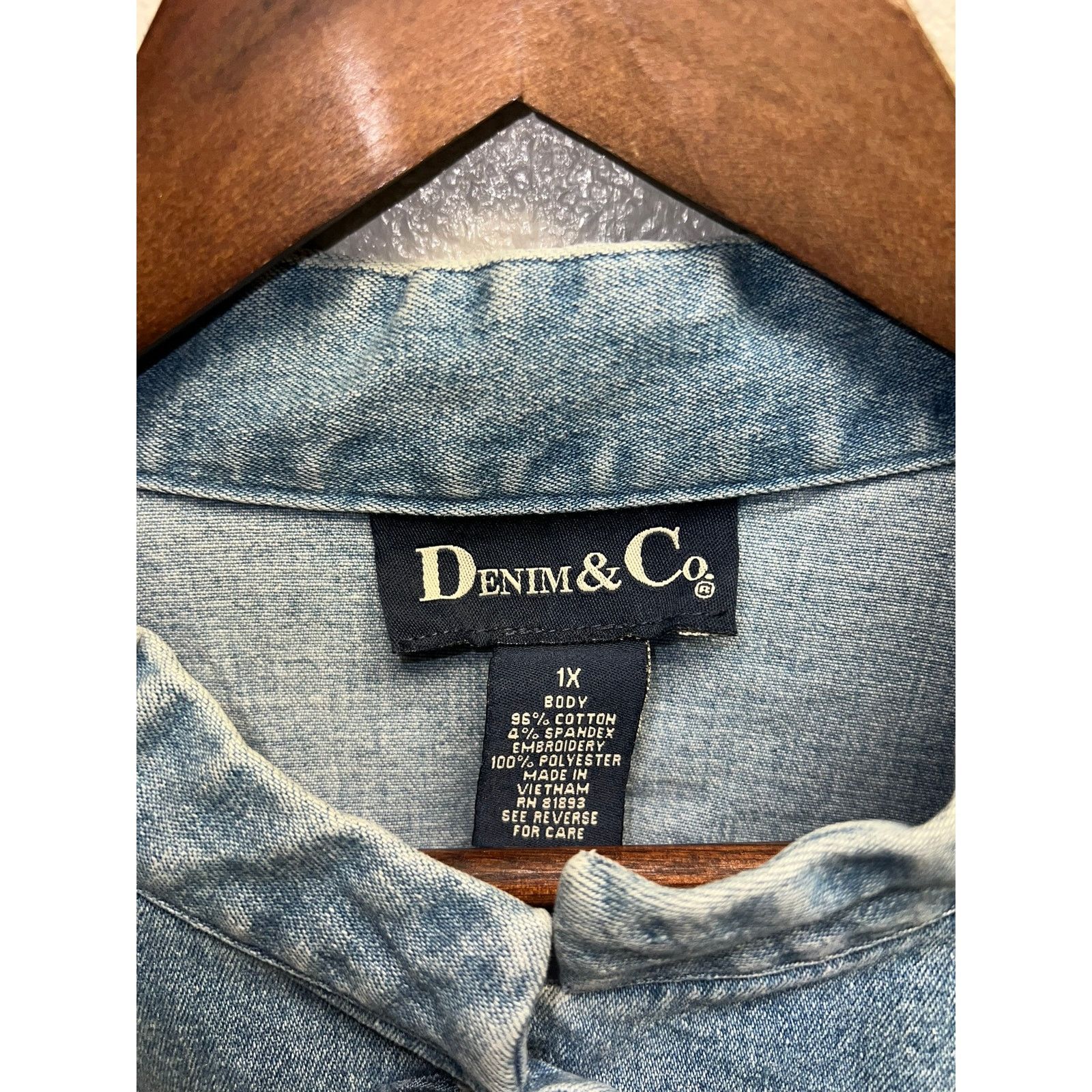 Vintage Vintage Denim Floral Jacket Denim & Co Button Up Jacket 1X Size XL / US 12-14 / IT 48-50 - 7 Thumbnail