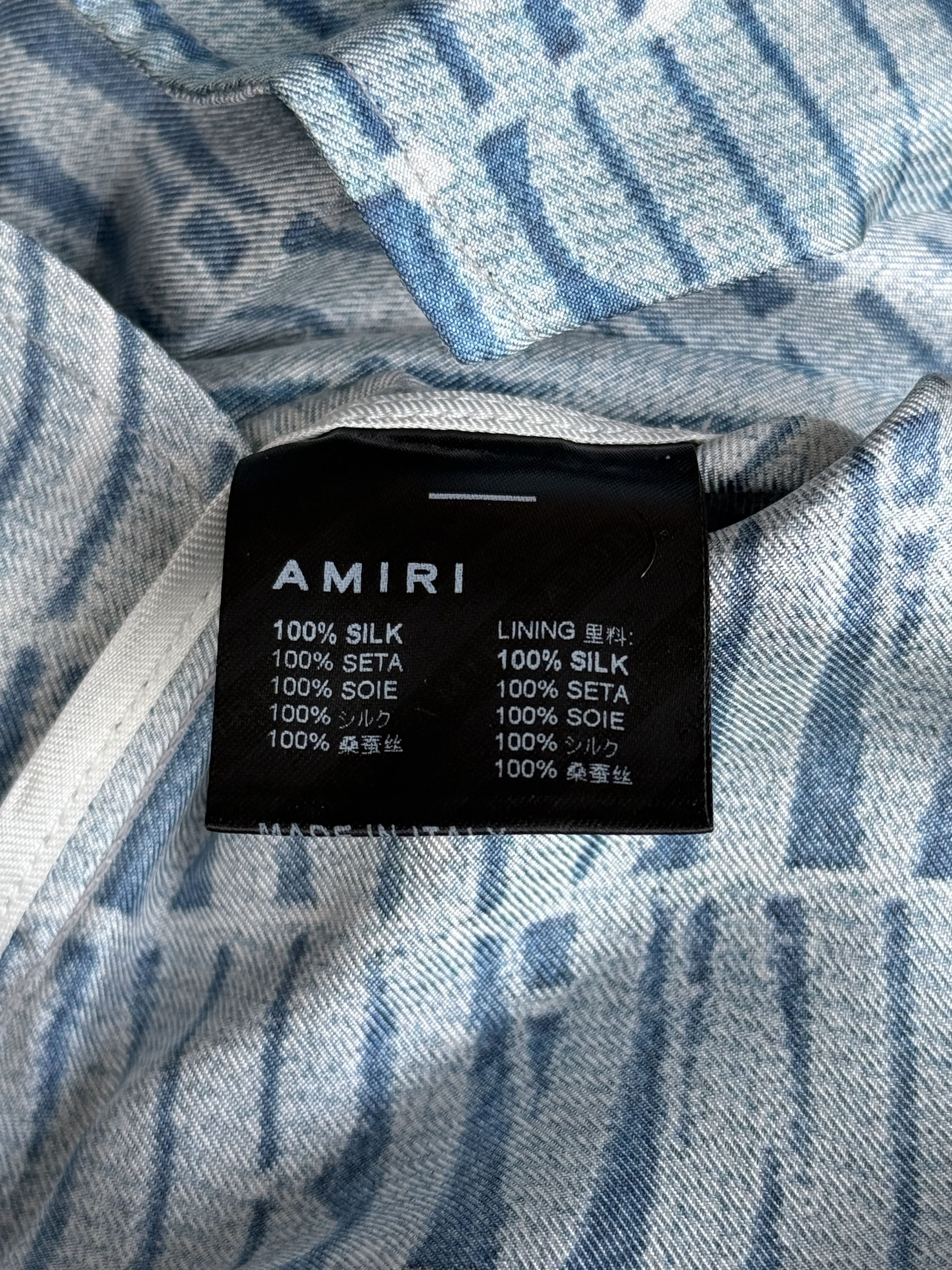 Amiri Amiri Blue & White Gradient Logo Shorts Size US 36 / EU 52 - 4 Thumbnail