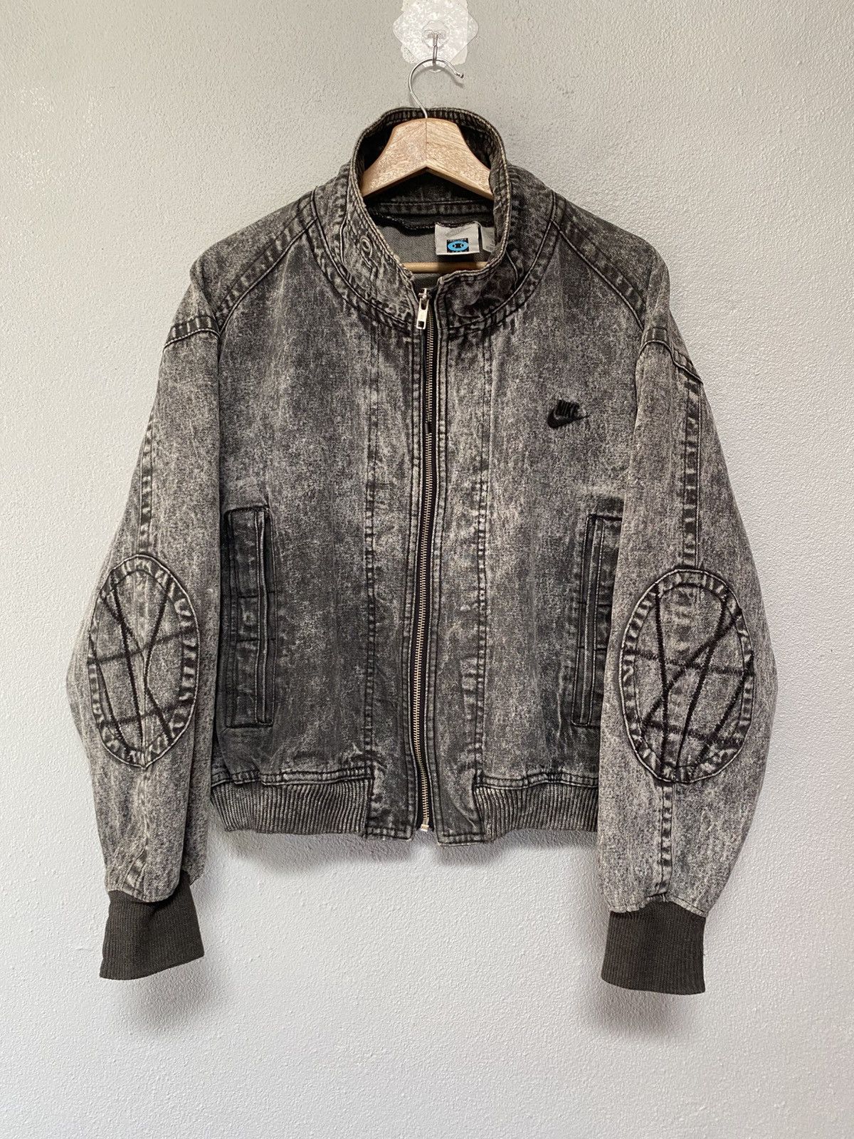 Vintage 90s Nike Challenge Court denim jacket small logo