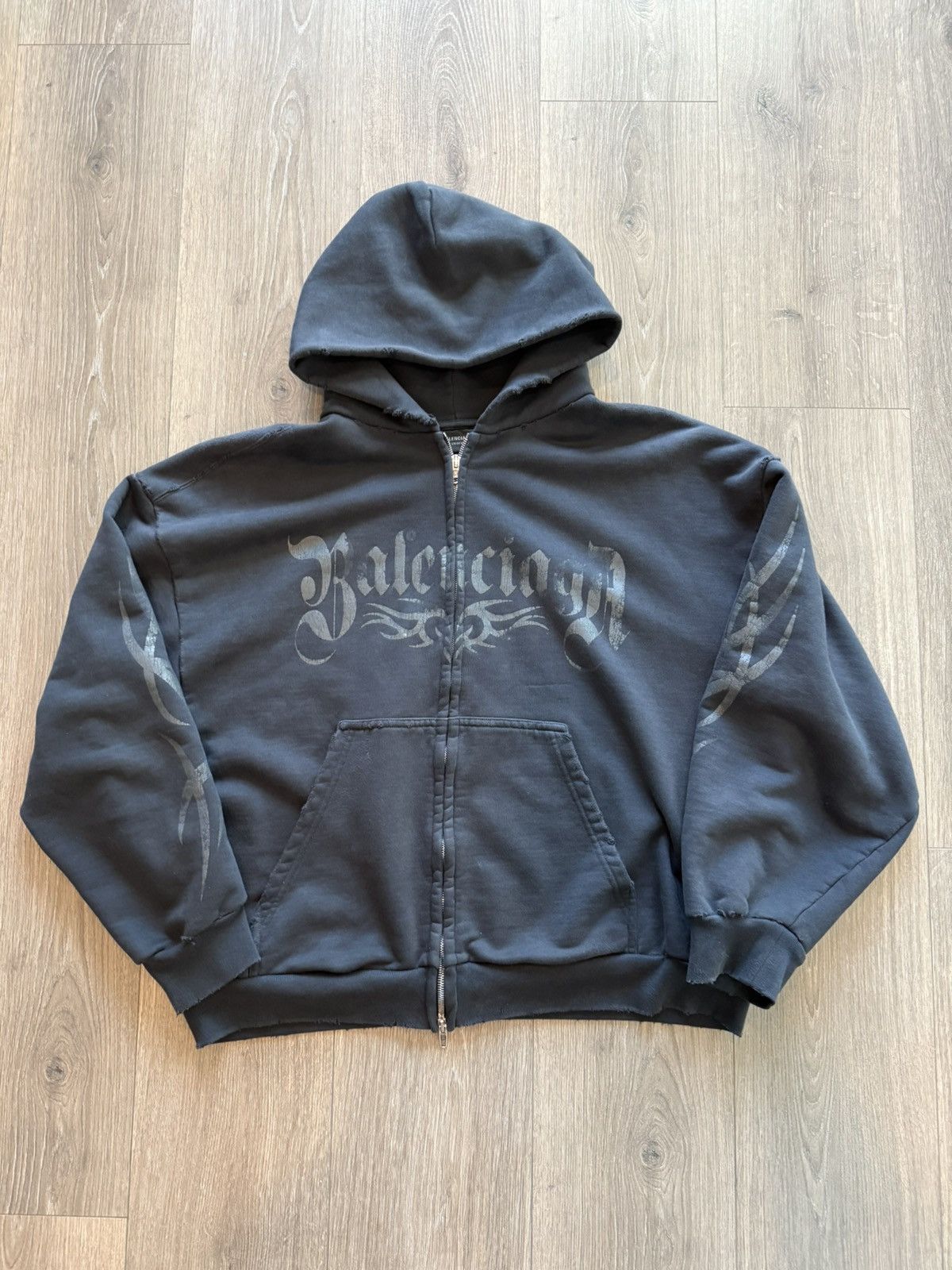 Balenciaga Balenciaga Tacky Zip Up Hoodie | Grailed