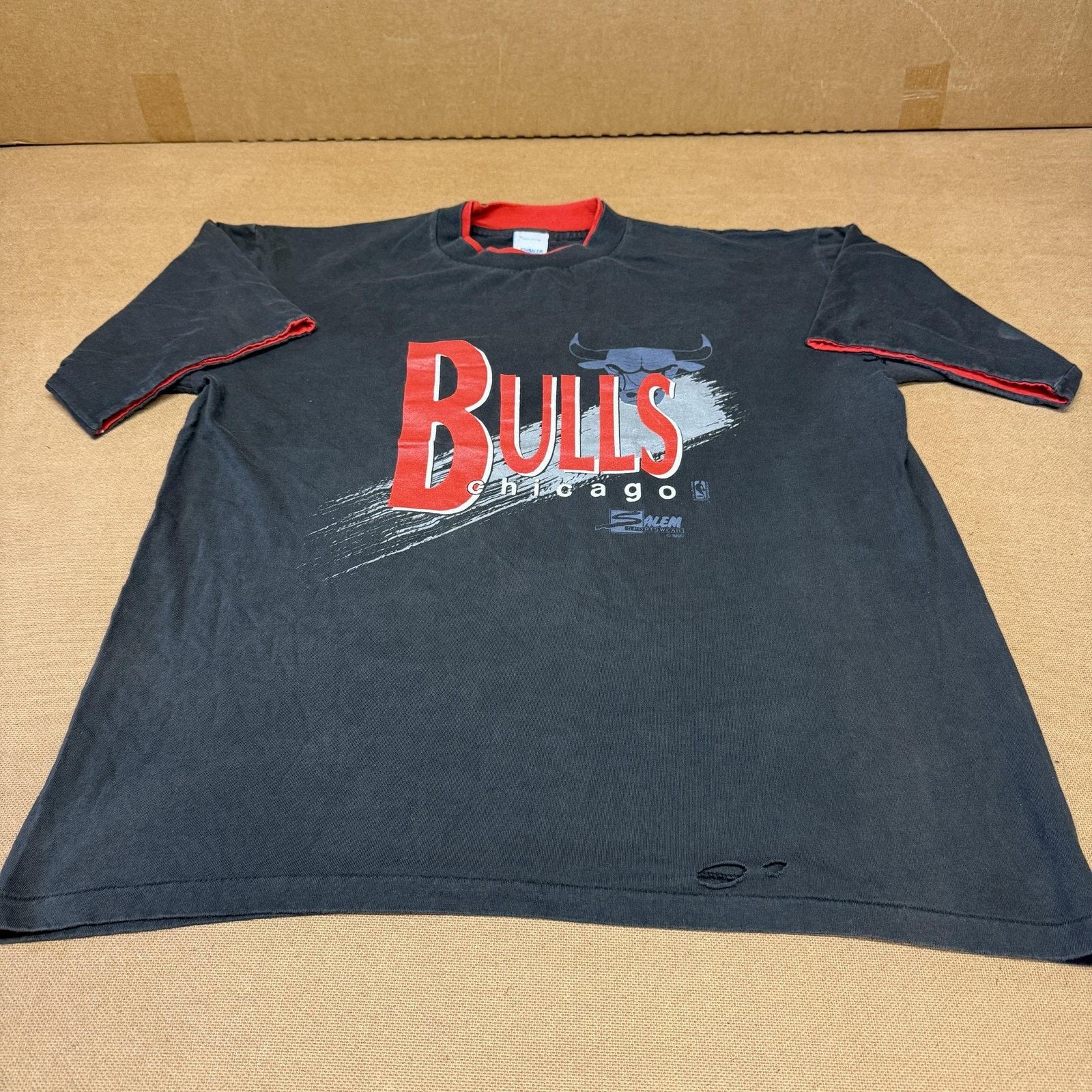 Salem Sportswear Vintage Chicago Bulls Shirt Mens XL Black NBA Basketball Size US XL / EU 56 / 4 - 1 Thumbnail