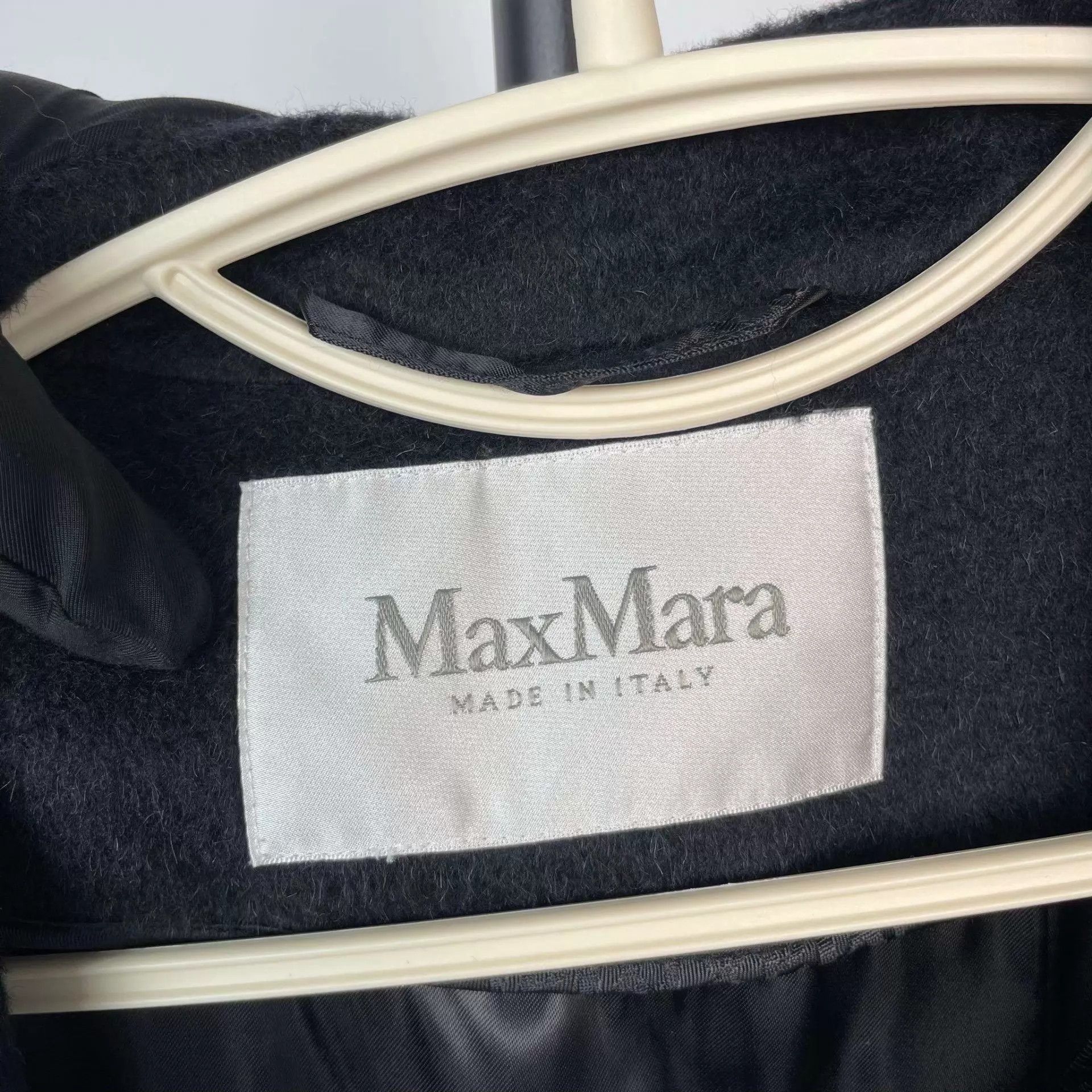Max Mara Maxmara Women's Wool Coat Black 155/80A Size XS / US 0-2 / IT 36-38 - 3 Thumbnail