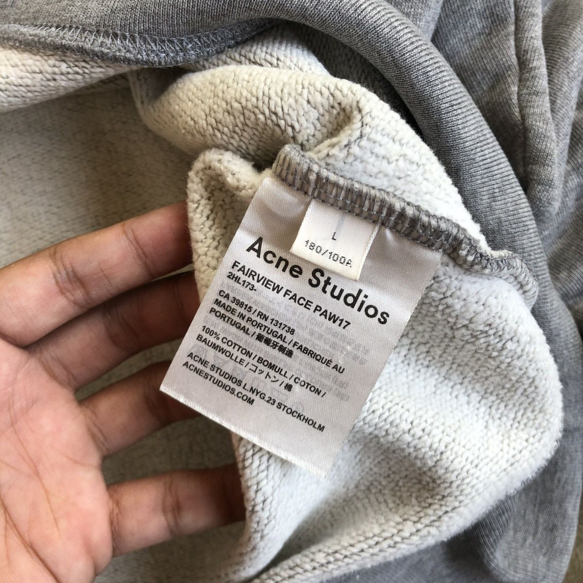 Acne Studios Acne Studios Fairview Face PAW17 Patch Logo Crewneck Grey Size US XL / EU 56 / 4 - 11 Thumbnail
