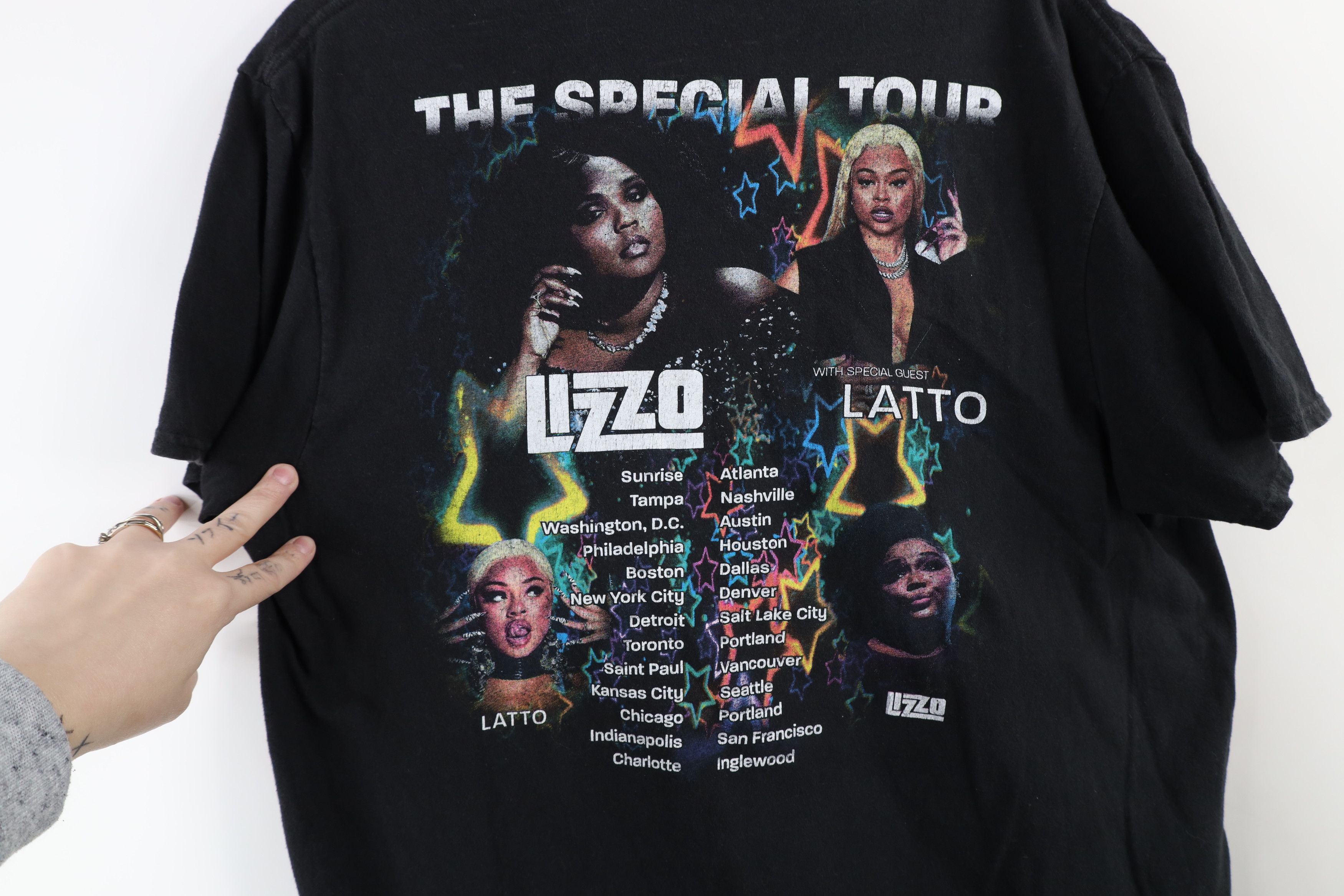 Vintage Y2K Streetwear The Special Tour Lizzo Band T-Shirt Black Size M / US 6-8 / IT 42-44 - 11 Thumbnail