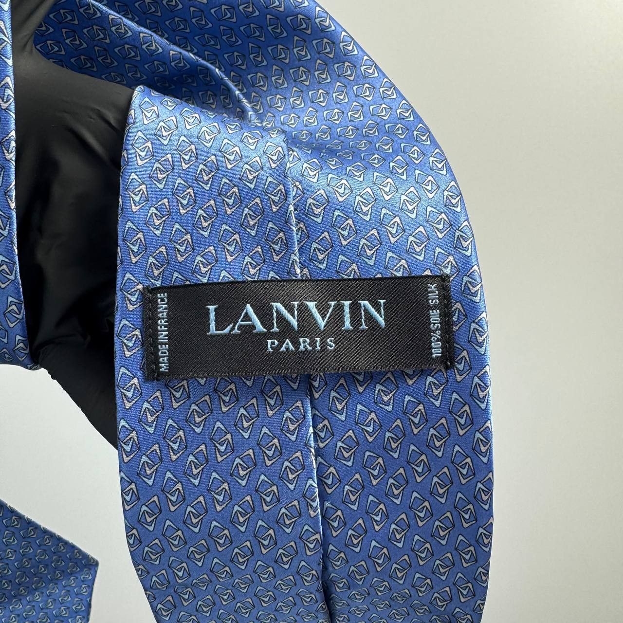 Lanvin Lanvin Paris Silk Tie Blue Geometric Pattern Luxury Size ONE SIZE - 4 Thumbnail