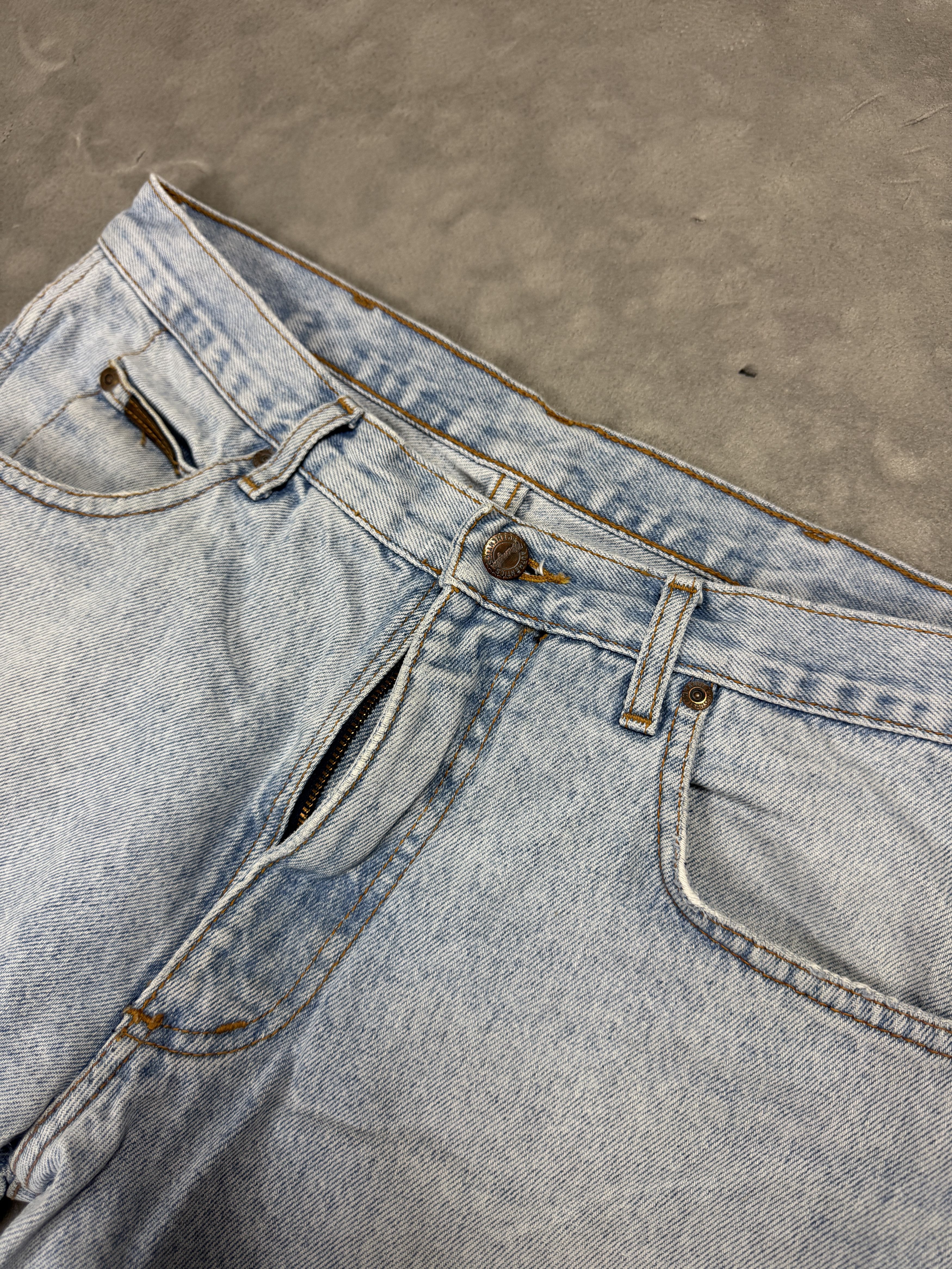 Vintage × Wrangler Vintage Wrangler washed faded denim babyblue 90s baggy Size US 32 / EU 48 - 8 Thumbnail