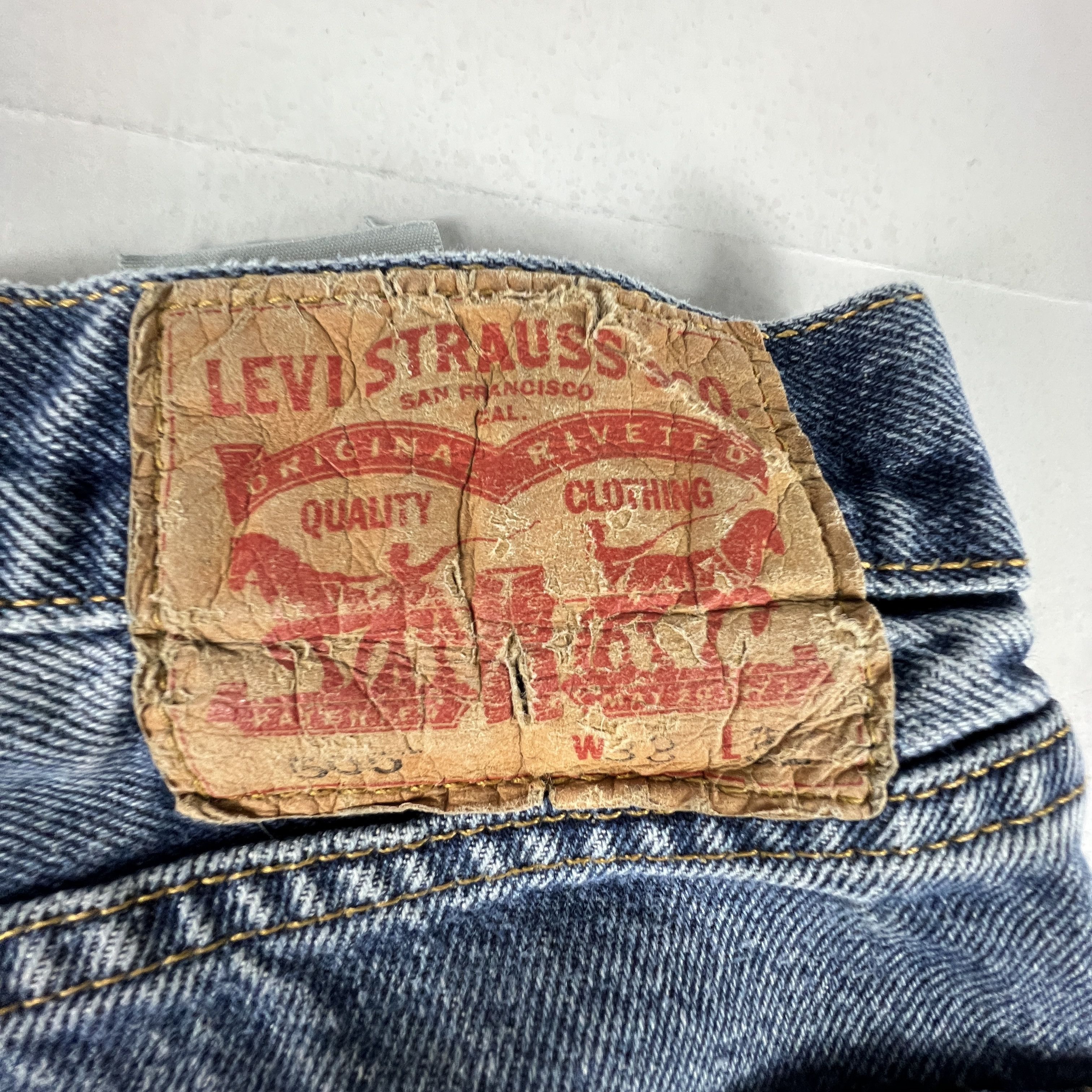 Levi's Levi's Jean Shorts 550 Relaxed Bermuda Cut Off Cotton Jorts Size US 33 - 9 Thumbnail