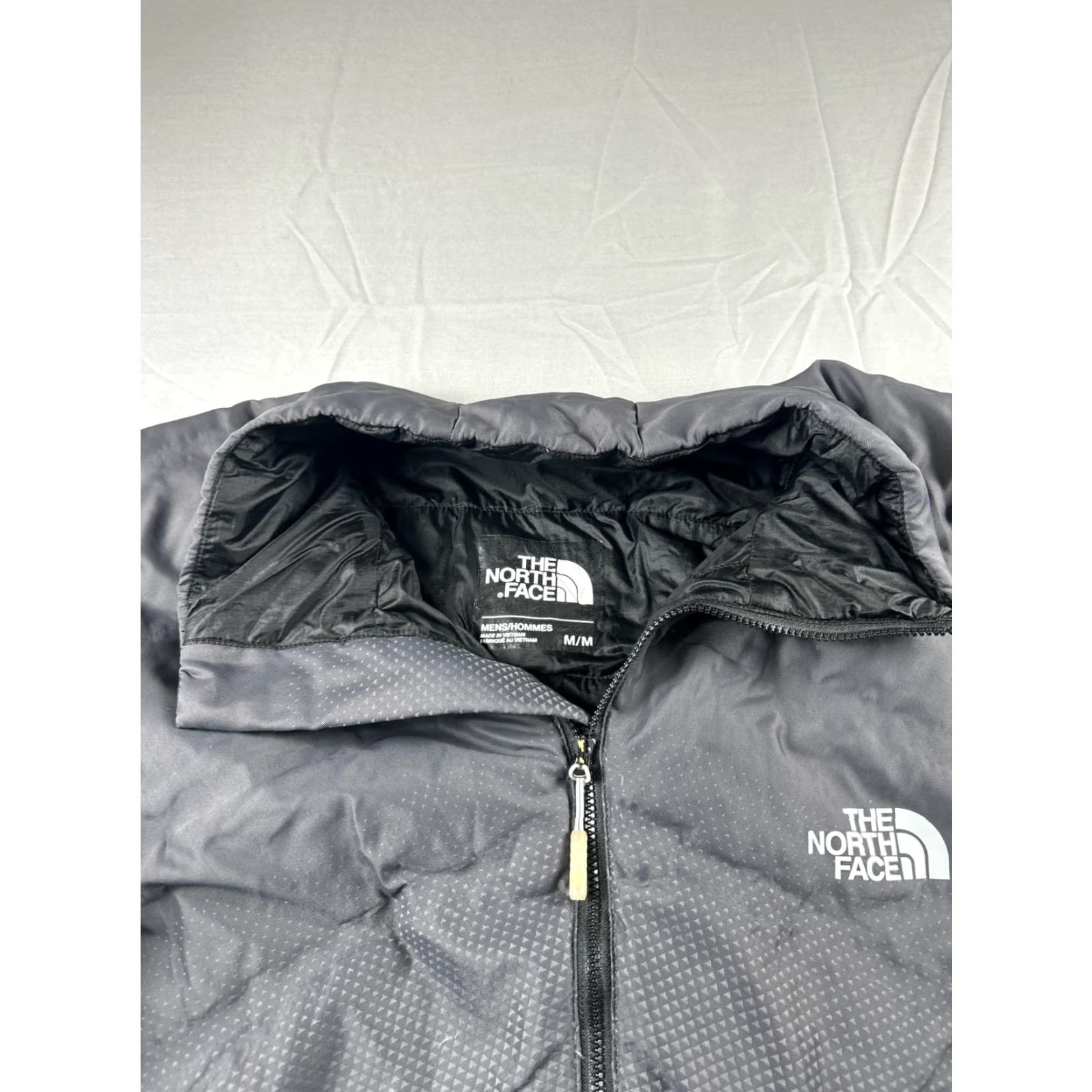 The North Face The North Face Jacket Mens M Gray 700 Insulated Puffer Full Zip Geometric Pattern Geo Size US M / EU 48-50 / 2 - 3 Thumbnail