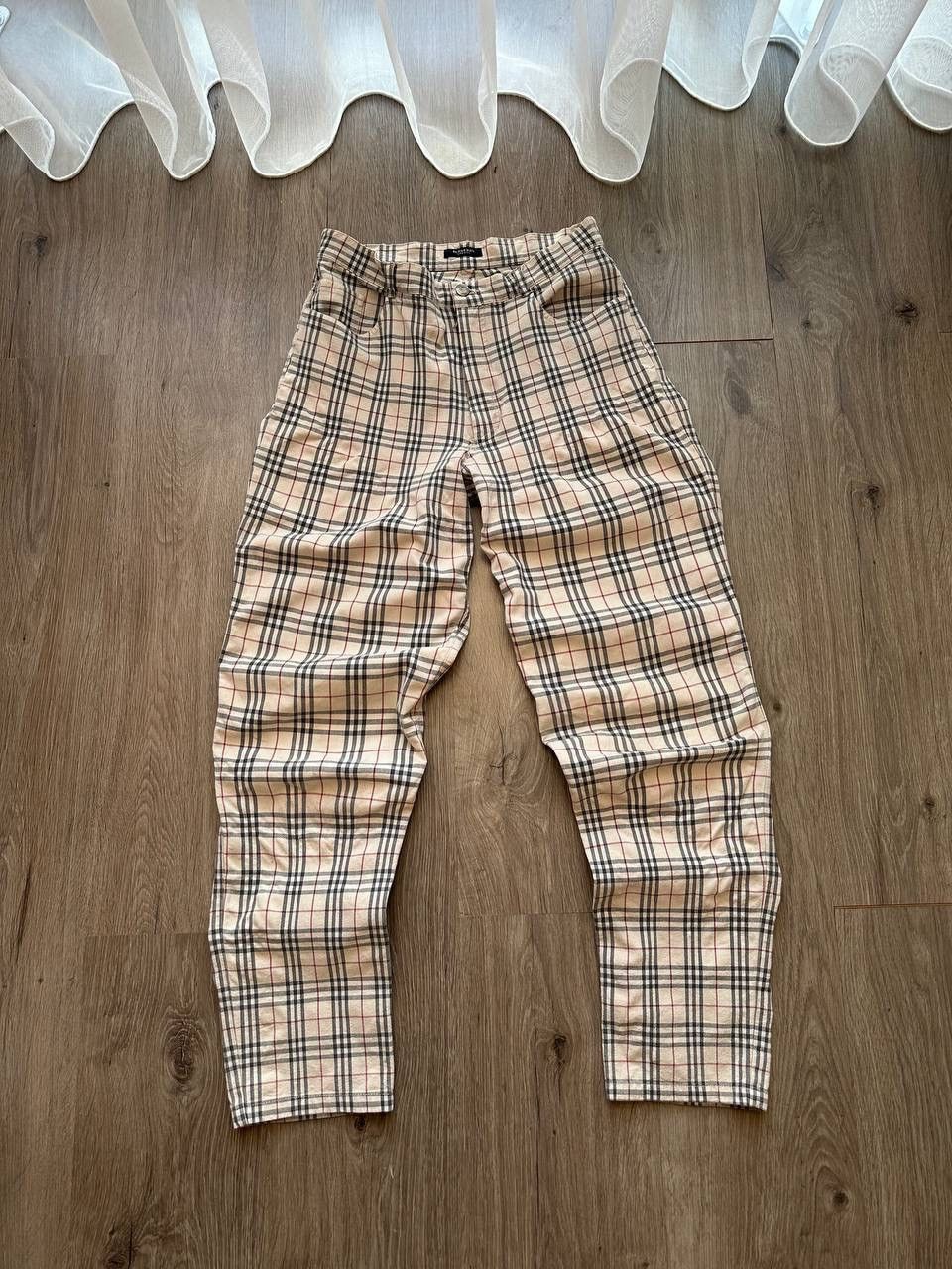 Burberry × Vintage Vintage Burberry Beige Nova Check Pants Size US 31 - 12 Thumbnail