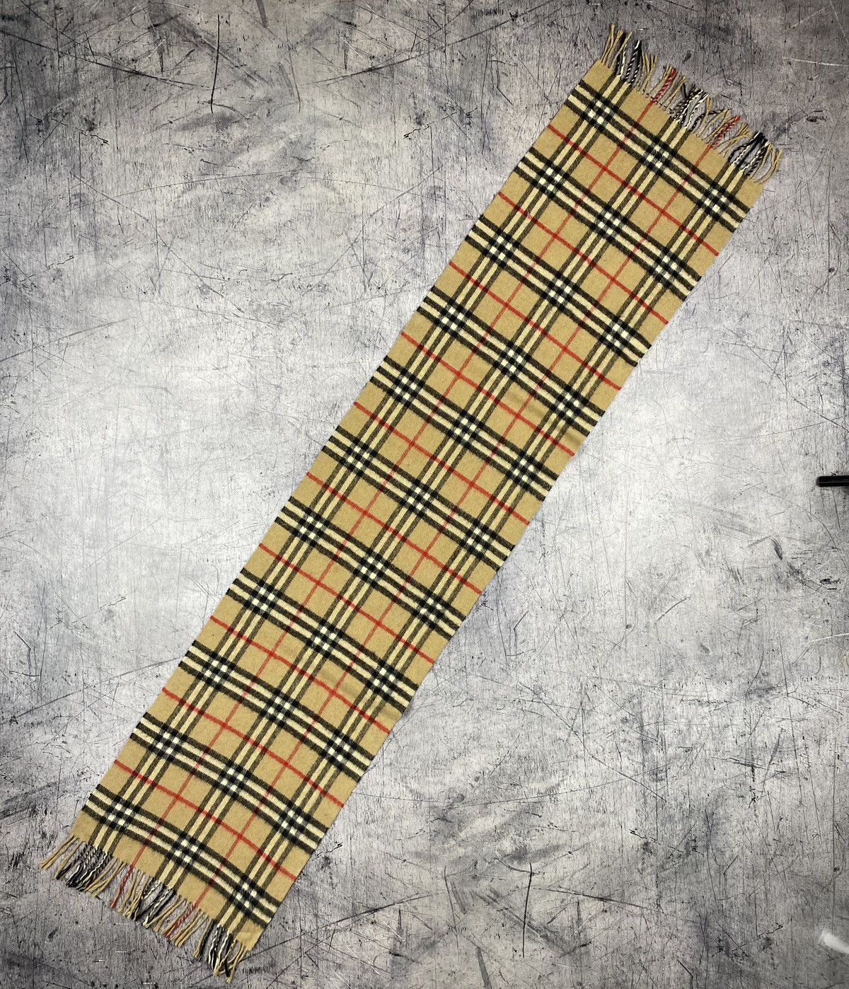Burberry × Designer × Vintage Vintage 90’s Burberry’s Nova Check Pure Cashmere Scarf Size ONE SIZE - 9 Thumbnail