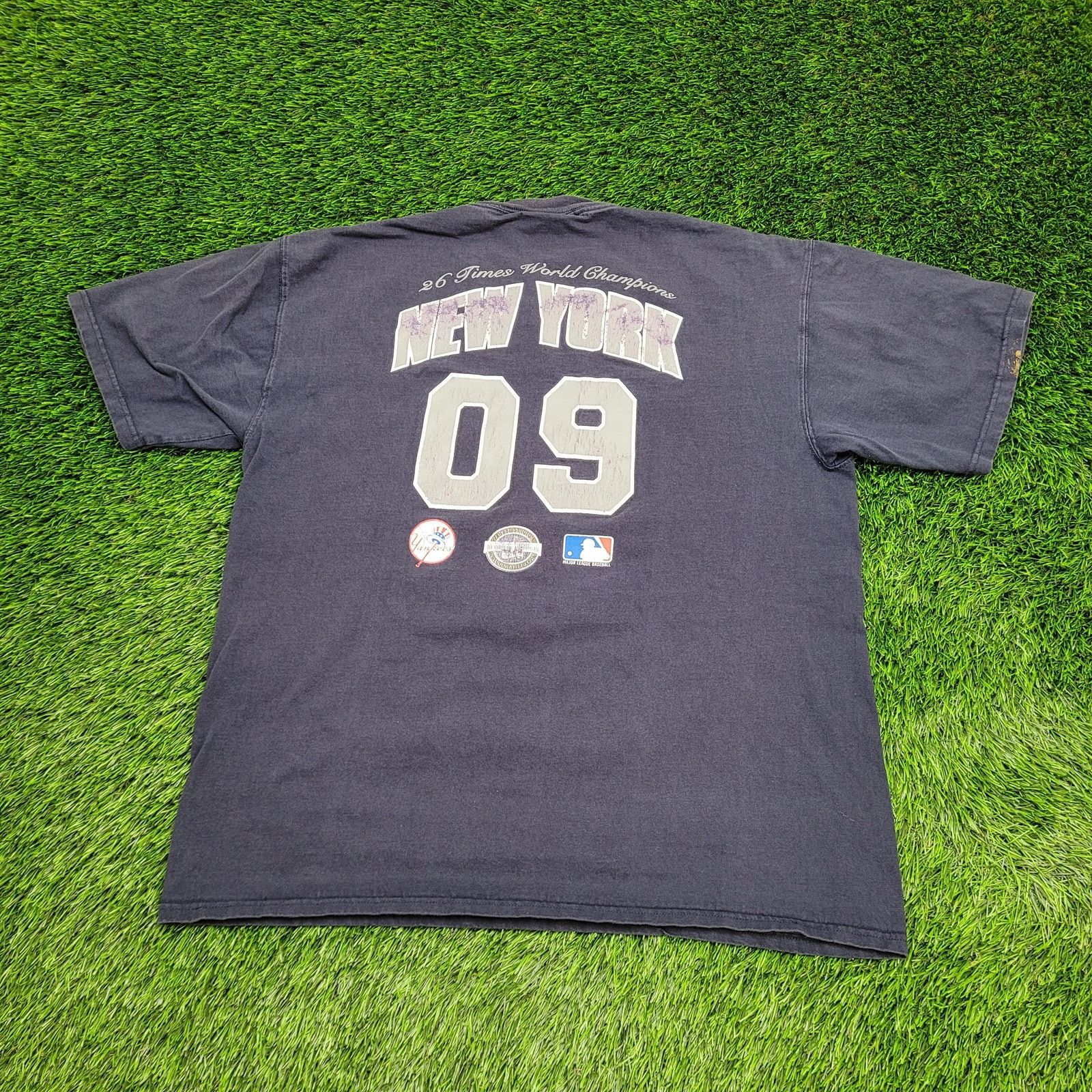 Jansport New-York Yankees Shirt XL 24x28 Inaugural-Season 2009 Size US XL / EU 56 / 4 - 4 Thumbnail