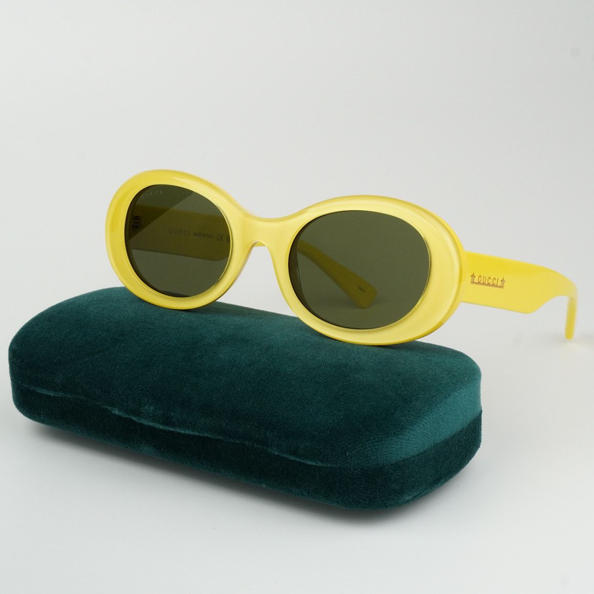 Gucci NEW Gucci GG1587S 004 Women Oval Sunglasses GG 1587S Size ONE SIZE - 1 Thumbnail