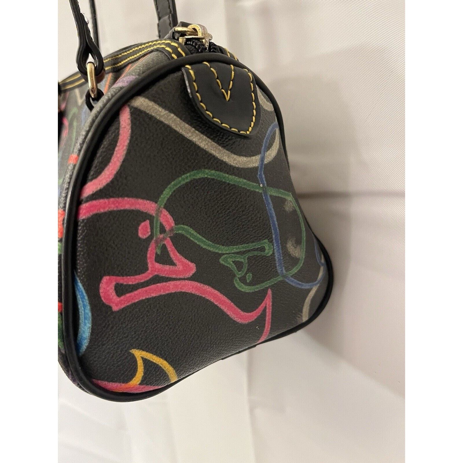 Dooney & Bourke Dooney & Bourke leather duck bag, purse, handbag Size ONE SIZE - 5 Thumbnail