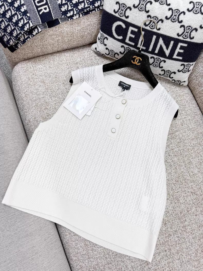 Chanel Chanel Cashmere knitted vest Size M / US 6-8 / IT 42-44 - 2 Thumbnail