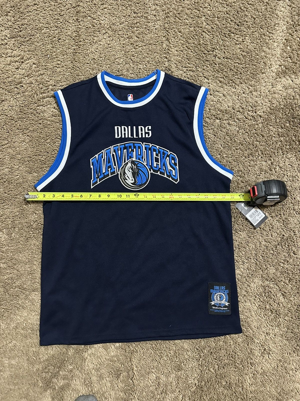 Vintage Vintage NBA Dallas Mavericks “Flagg” jersey 2025 size large Size US L / EU 52-54 / 3 - 5 Thumbnail