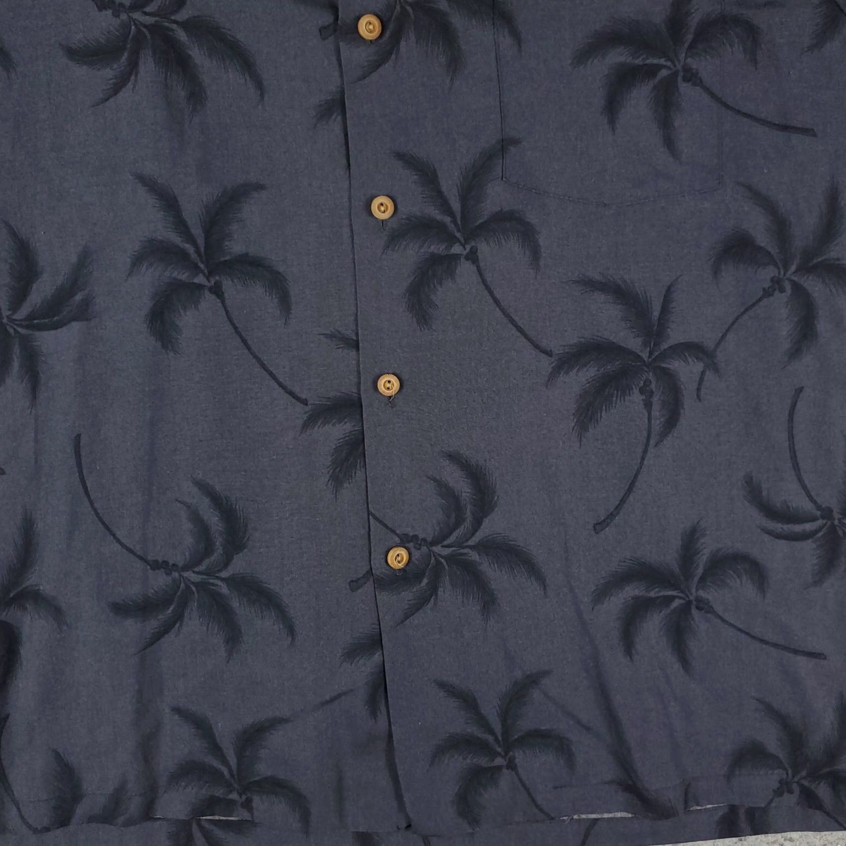 Paradise Found Vintage Paradise Found Hawaiian Shirt Mens Large Gray Palm Tree Floral Casual Beach Aloha Size US L / EU 52-54 / 3 - 3 Thumbnail