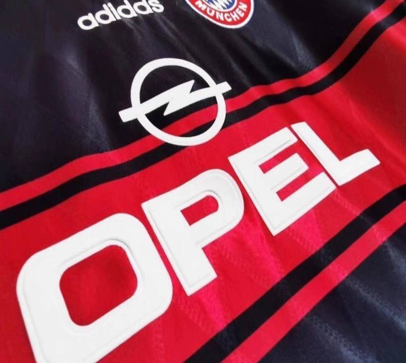 Vintage Bayern Munich 1997-99 Home Shirt Size US XL / EU 56 / 4 - 4 Thumbnail