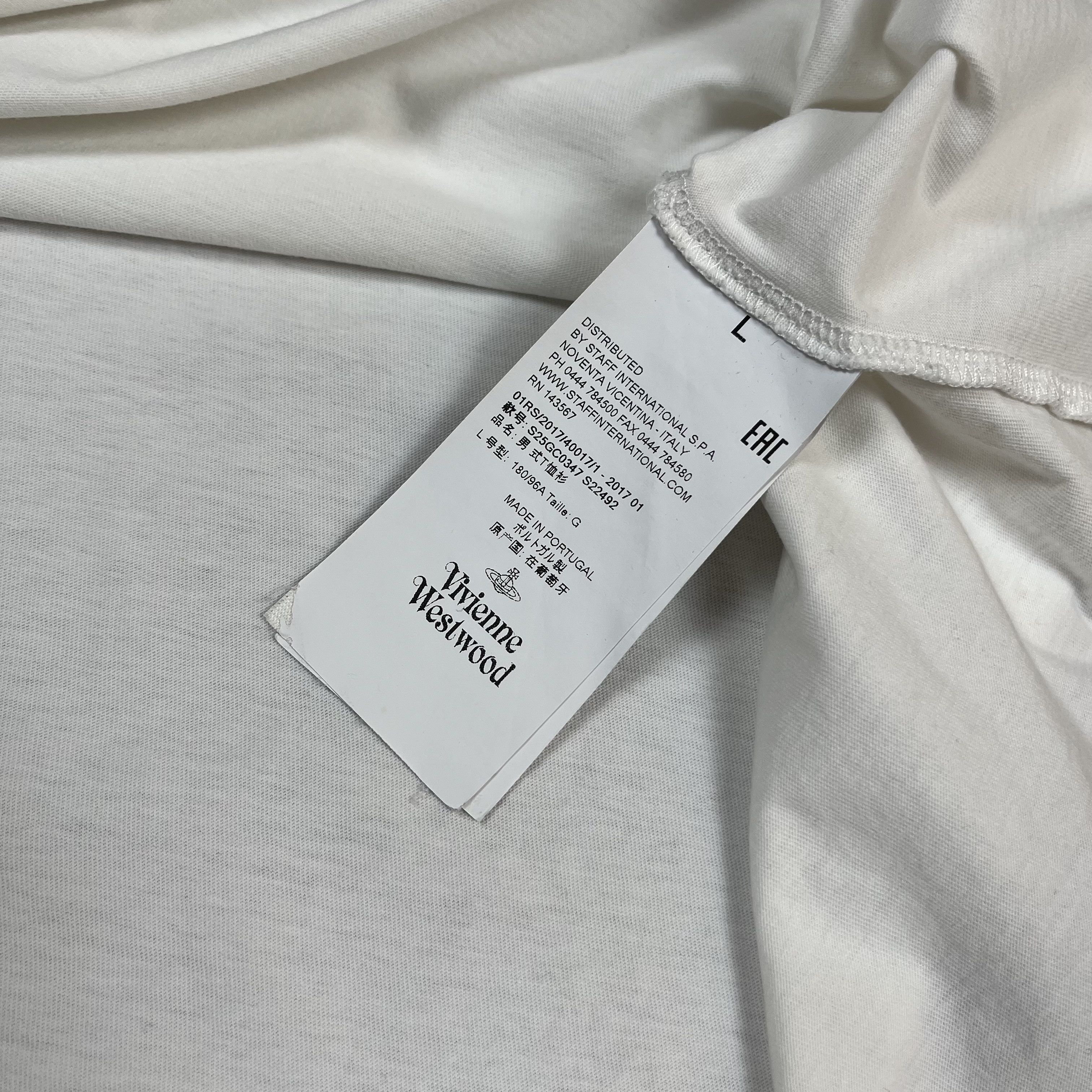 Vivienne Westwood Vivienne Westwood Y2K Orb Big Logo T Shirt Size US L / EU 52-54 / 3 - 16 Thumbnail