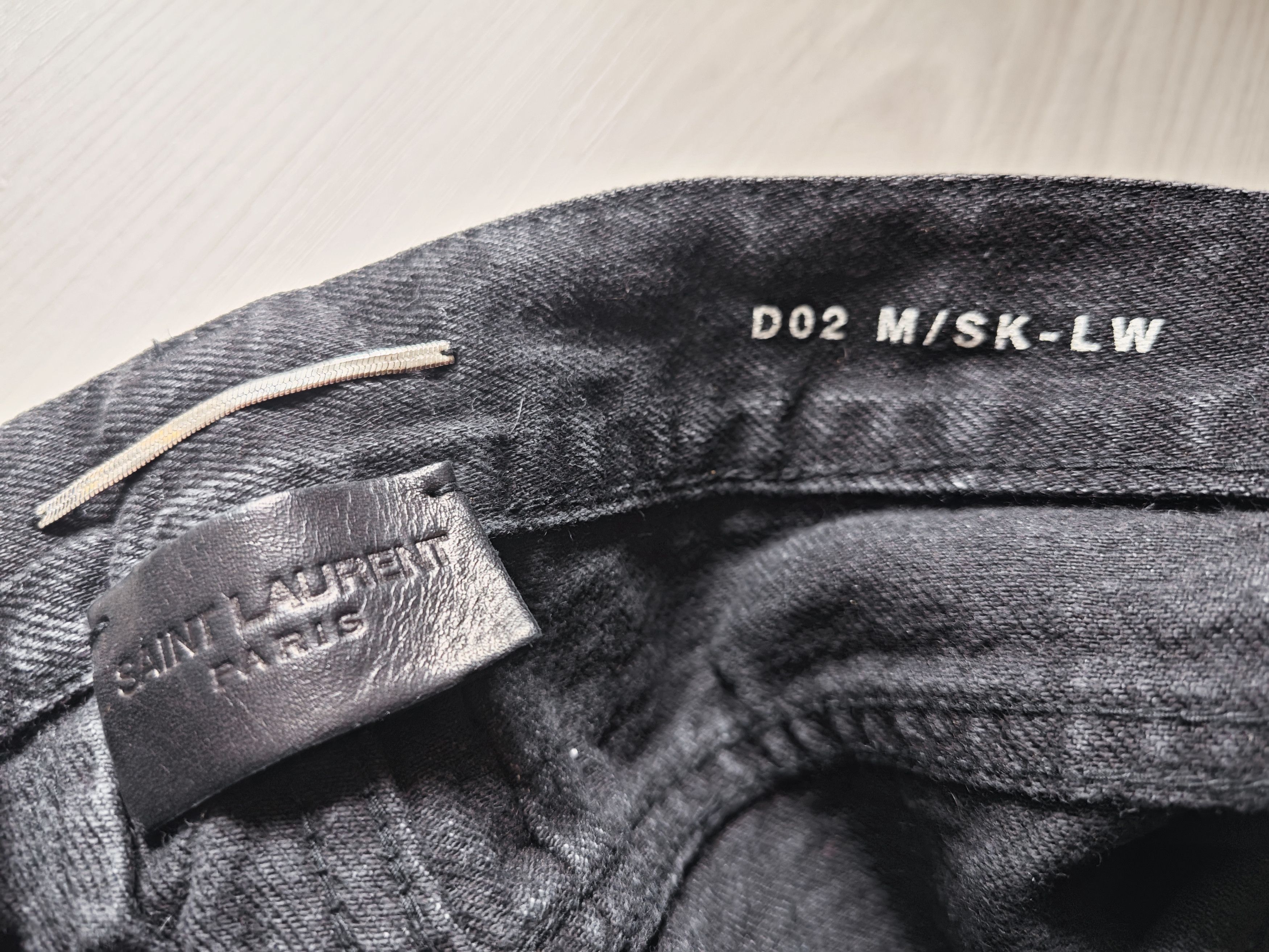 Saint Laurent Paris Saint Laurent Pairs destroyed jeans Size US 30 / EU 46 - 4 Thumbnail