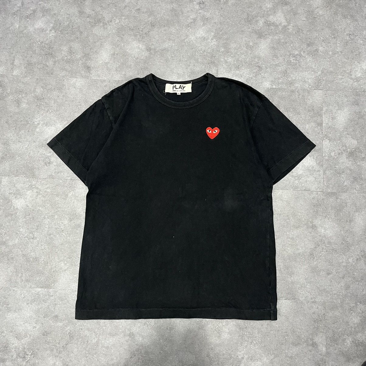 Comme des Garcons PLAY Comme Des Garcons Red Heart Tee AZ-T108 AD2019 Size US XL / EU 56 / 4 - 1 Thumbnail