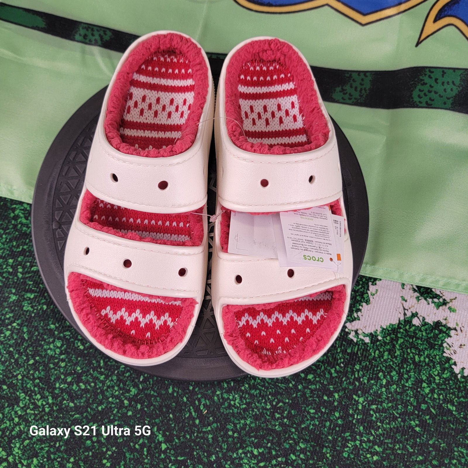 Crocs Crocs Unisex Classic Cozzzy Holiday Fuzzy Sandal Sz 7M/9W Size US 7 / EU 40 - 5 Thumbnail