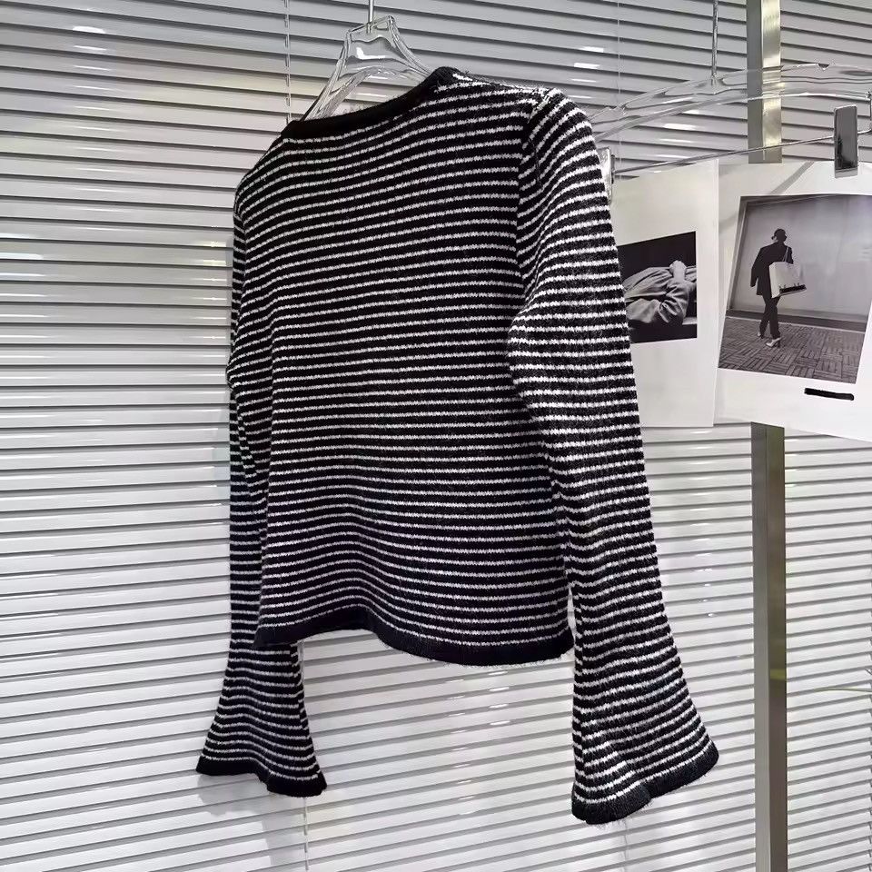 Striped Retro Vintage Style Trendy V-Neck Cardigan Sweater