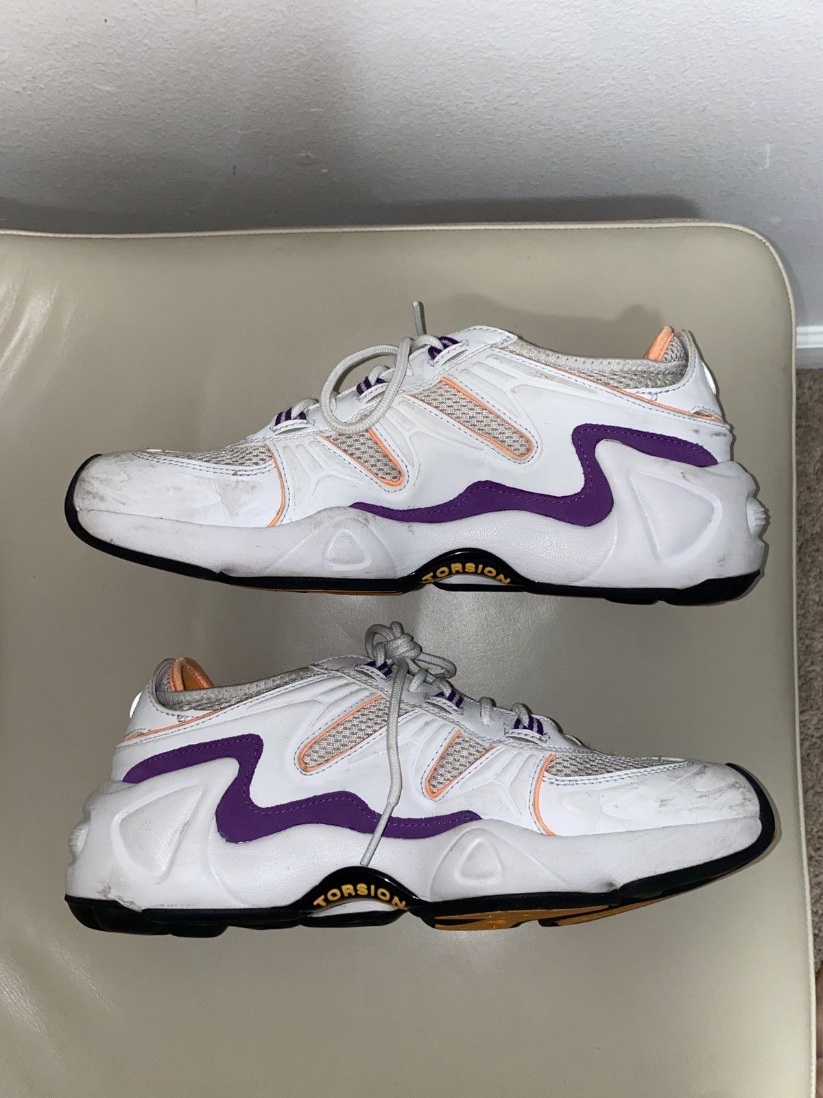 Adidas Adidas Sneakers Size US 9.5 / EU 42-43 - 2 Thumbnail