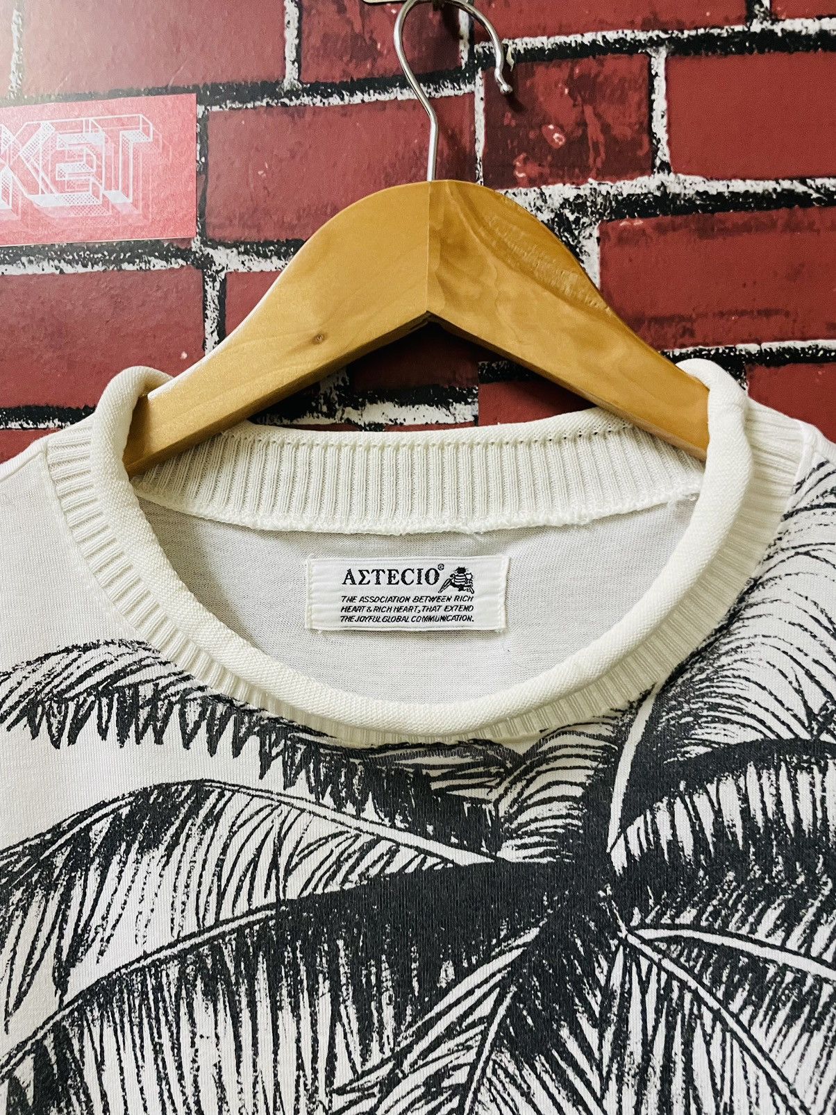 Japanese Brand OVP AETECIO JAPAN SHIRTS Size US L / EU 52-54 / 3 - 5 Thumbnail