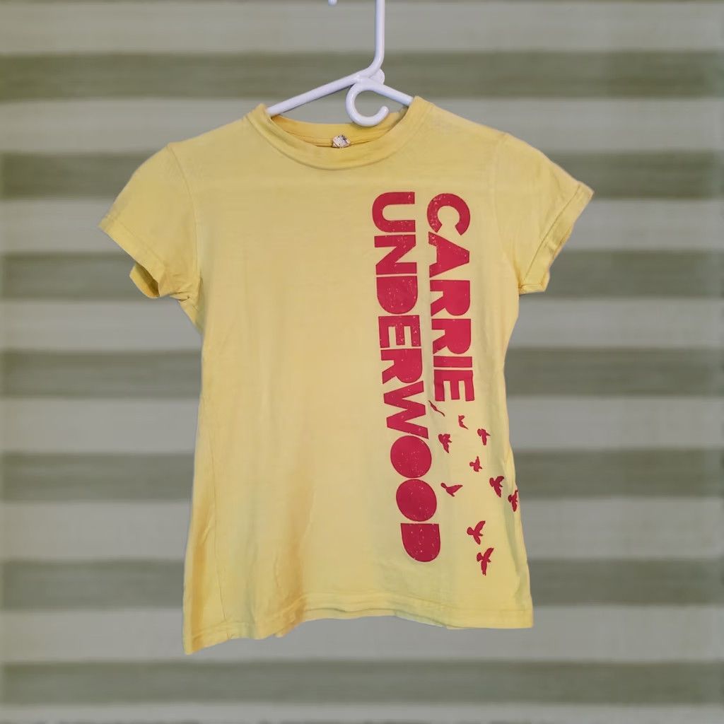 Tultex Carrie Underwood Ladies Yellow T-Shirt Juniors Size Small Size S / US 4 / IT 40 - 1 Preview