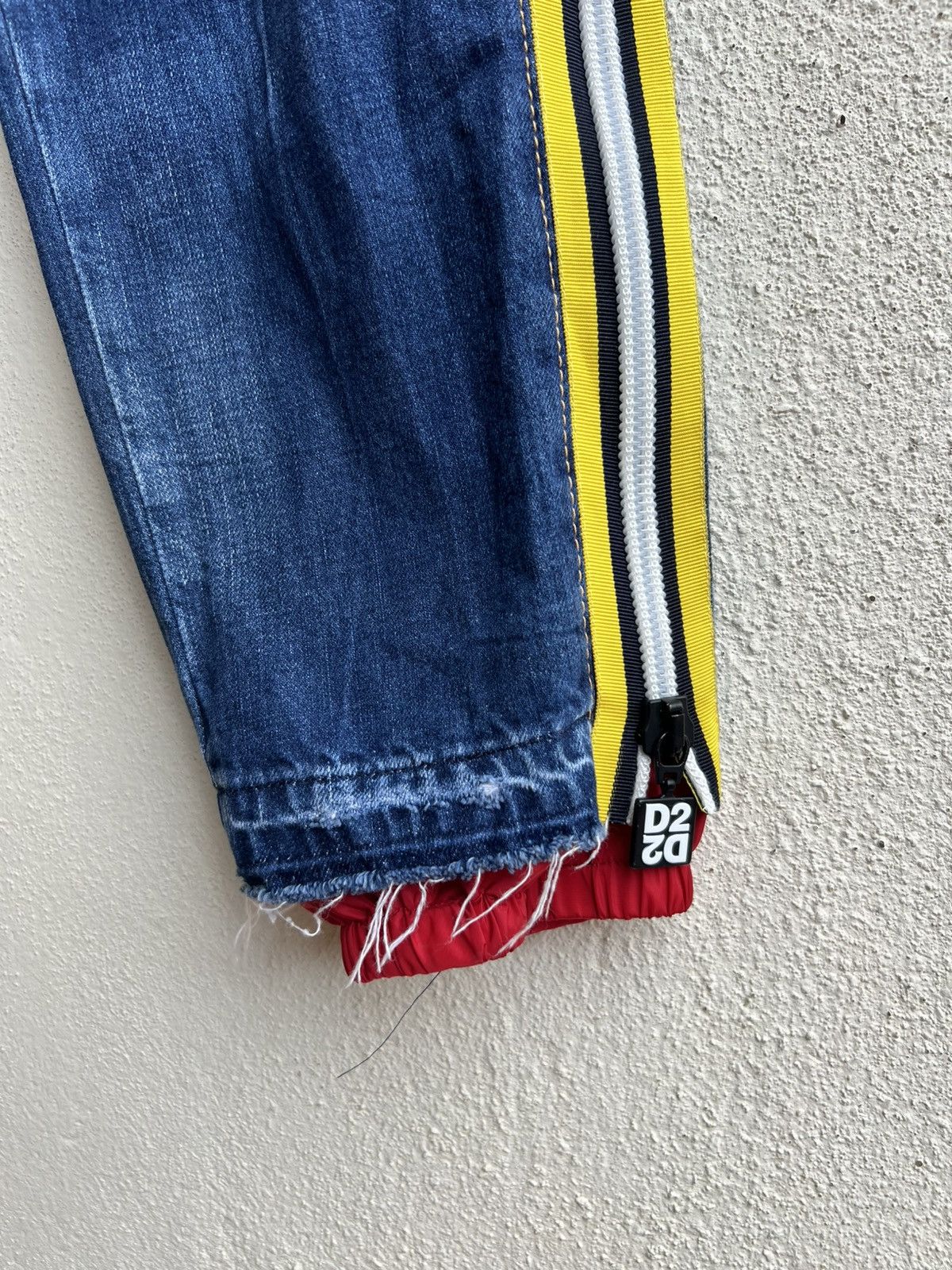 Dsquared2 Dsquared2 Made in Italy Hybrid Denim Side Tape Jeans Size US 32 / EU 48 - 14 Thumbnail