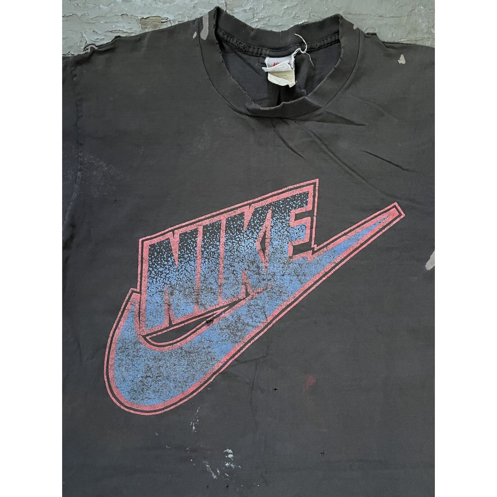 Nike Nike Vintage Shirt Center Swoosh MJ 1980s THRASHED Size US L / EU 52-54 / 3 - 2 Thumbnail