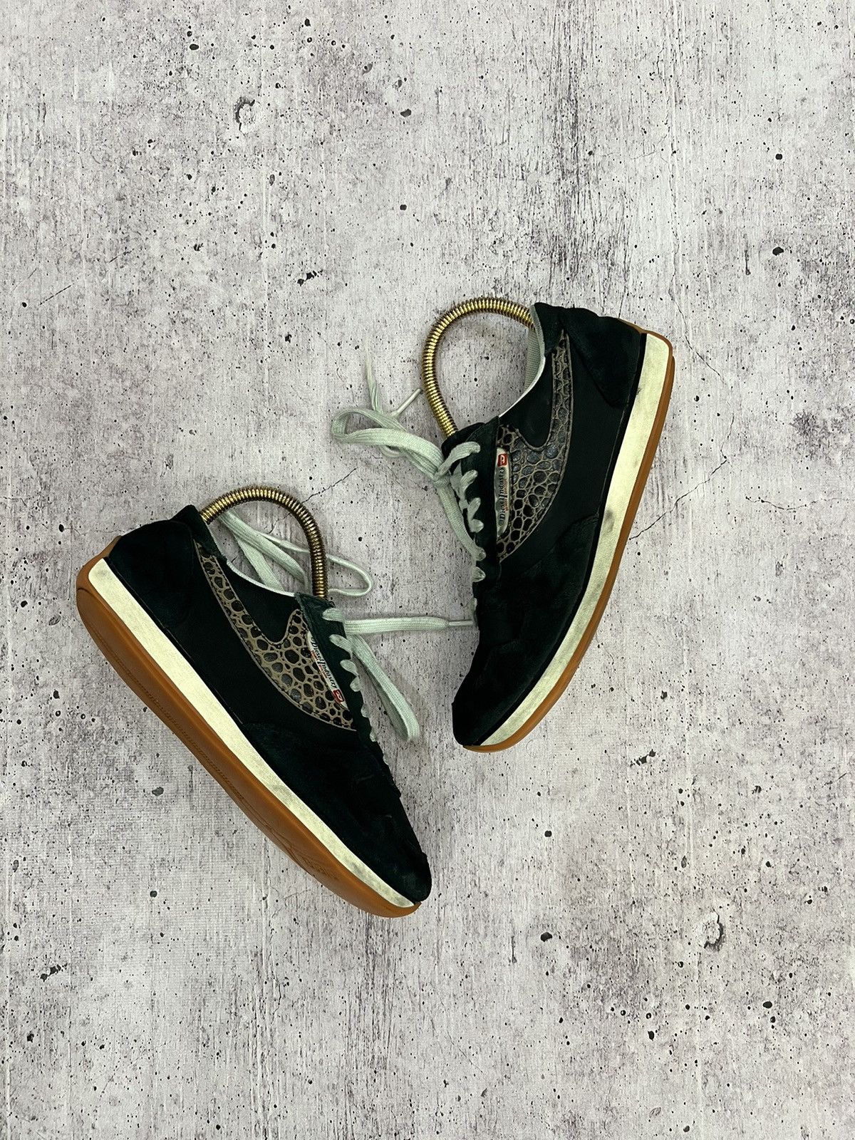 Diesel 🩸RARE🩸Diesel Vintage Women Sneakers Y2K Size US 7.5 / IT 37.5 - 2 Thumbnail
