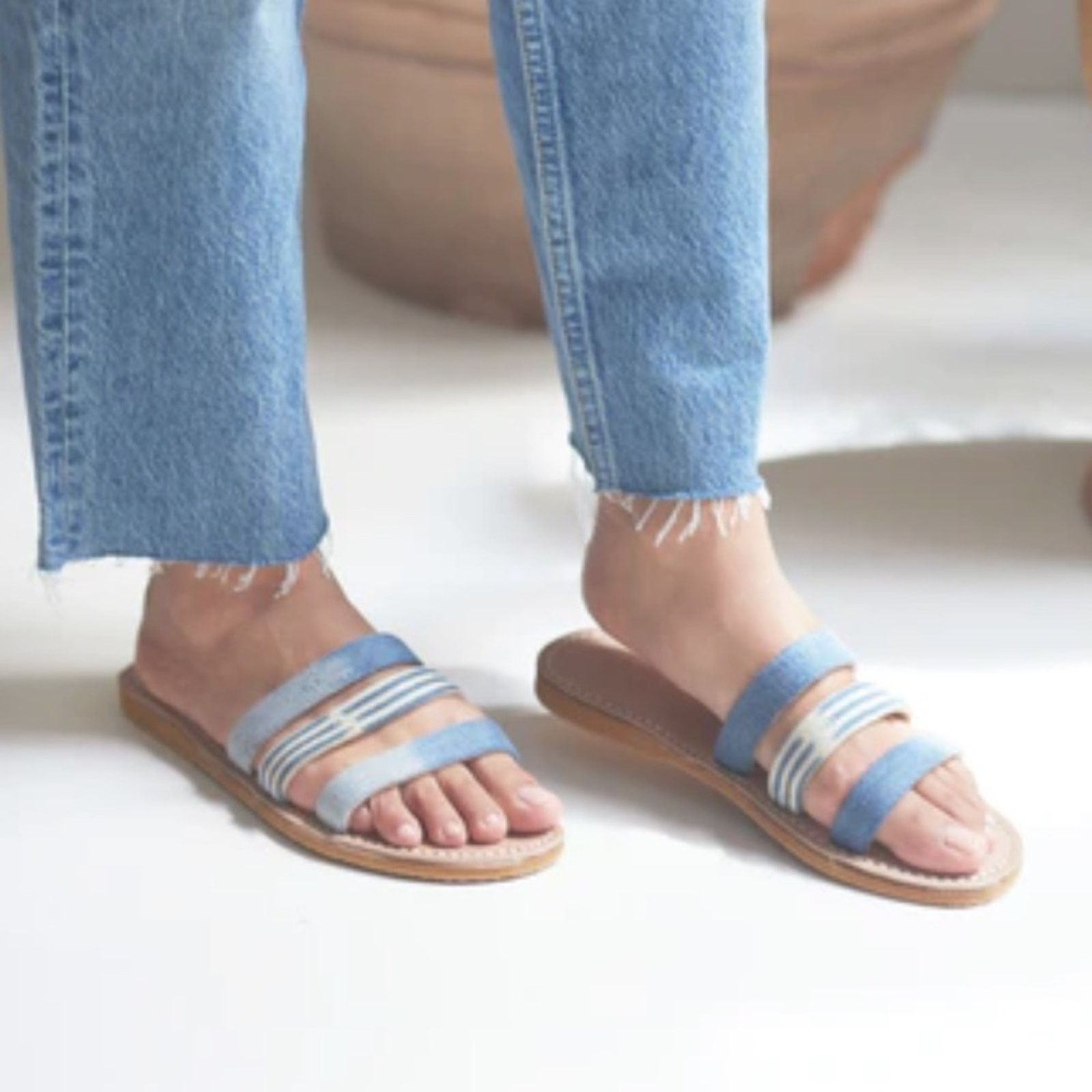 Mindseeker MINDA $88 Sea Current Sandal Size US 10 EU 41 EUC Size US 10 / IT 40 - 6 Thumbnail