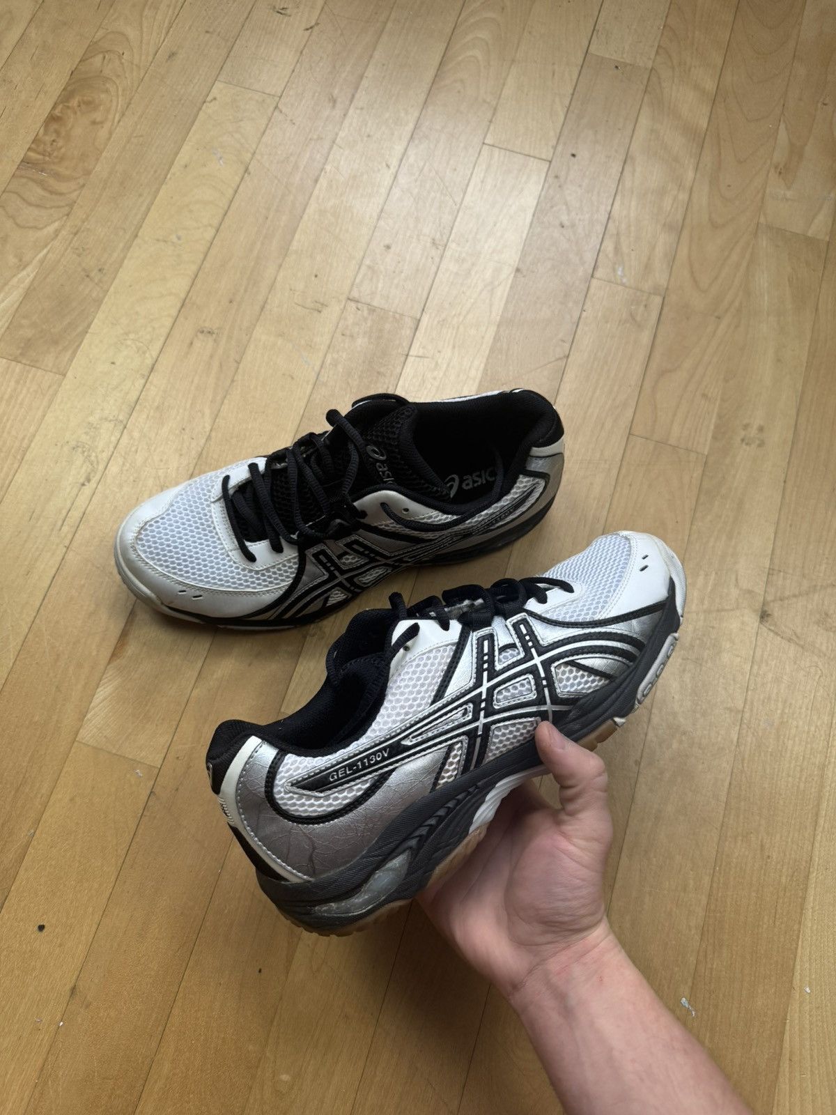 Asics gel 1130 White/Black Size 8 1/2