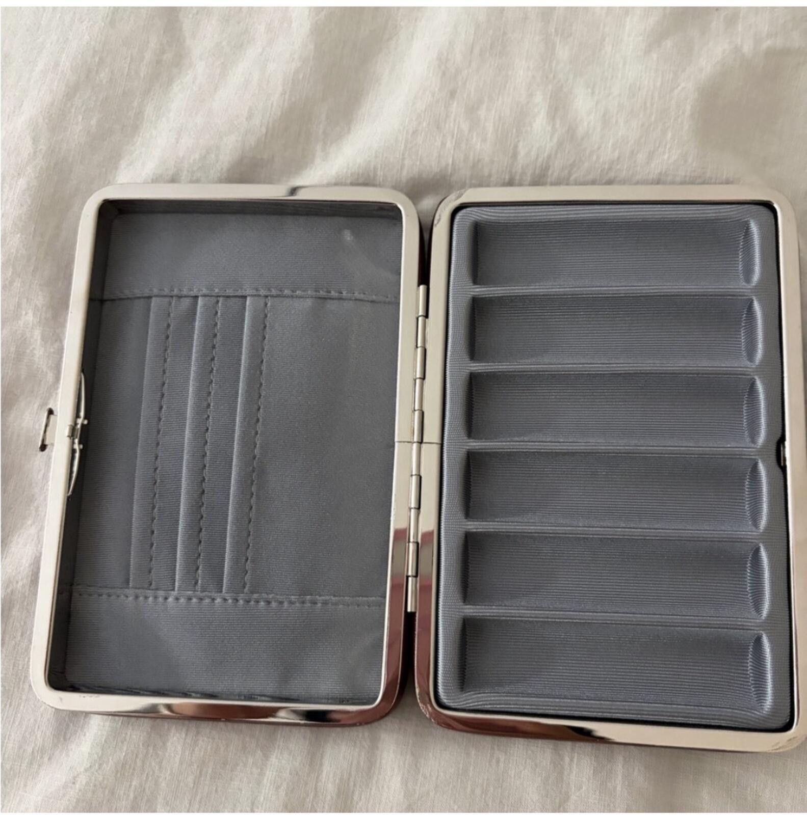 Other ( DO TERRA) essential oils Burgundy clutch case Size ONE SIZE - 3 Thumbnail